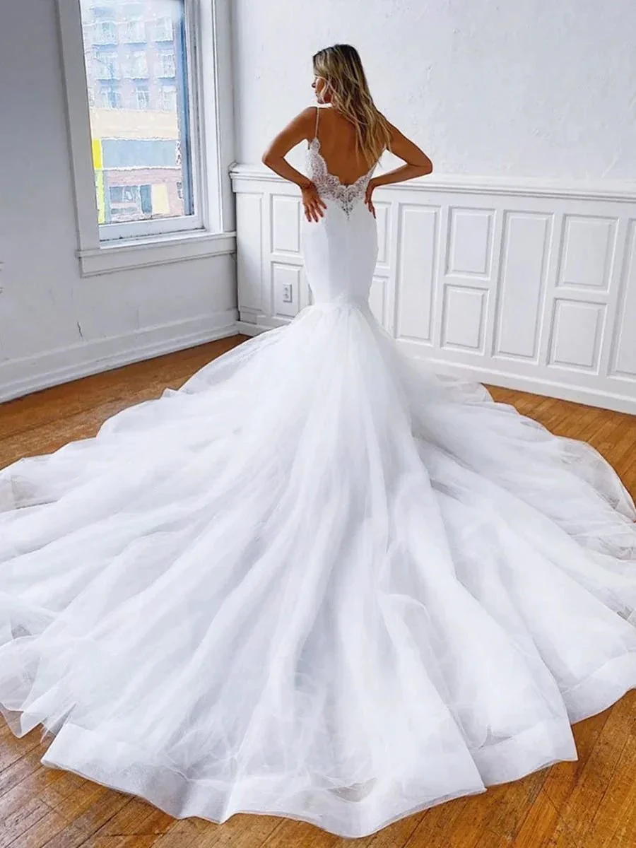 Elegant Mermaid V Neck Backless Lace White Long Wedding Dresses - Image 2
