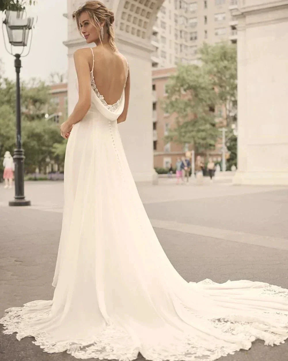 Elegant Off Shoulder Sleeveless Mopping Backless Wedding Dresses For Women Spaghetti Straps Bride Gown Appliques Backless Bridal - Image 2