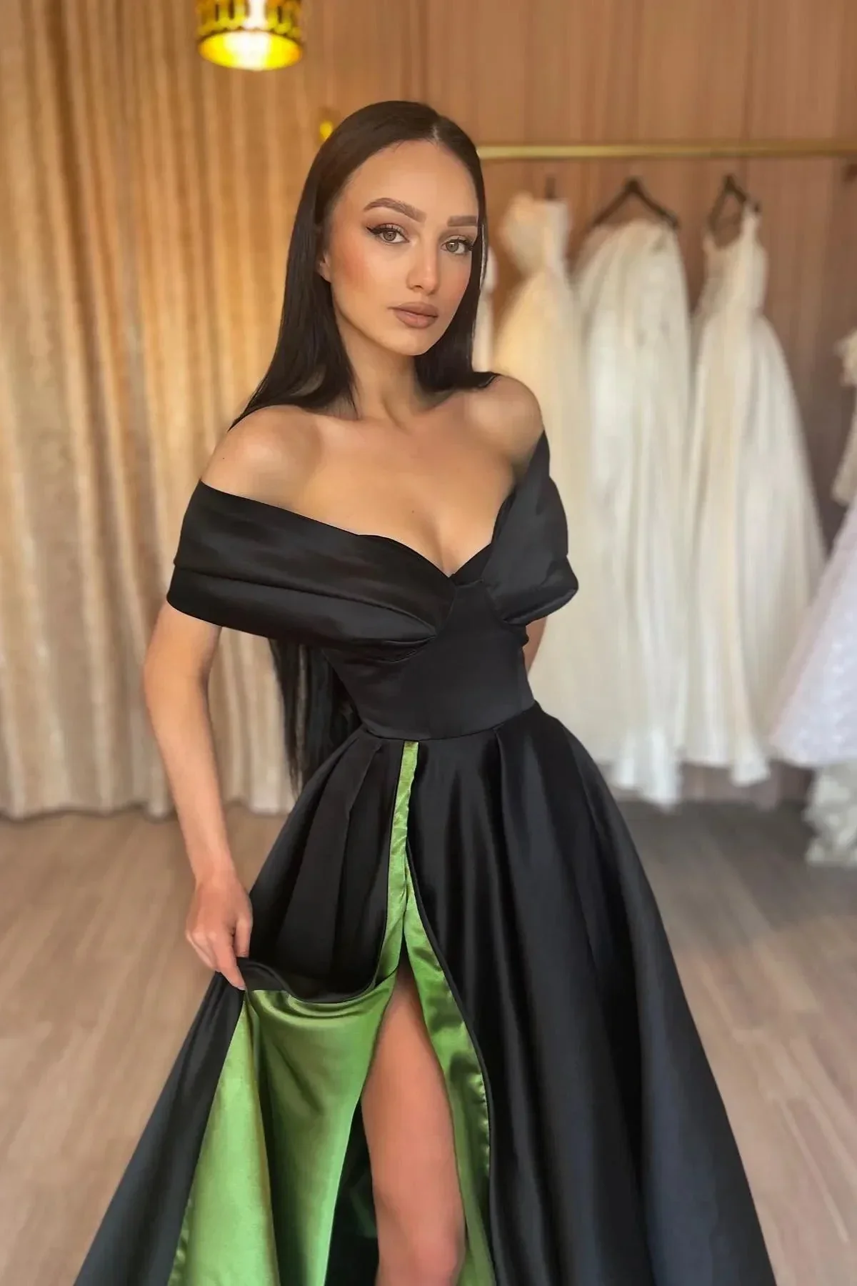 Elegant Off-the-shoulder V-neck Sleeveless A-line Prom Dress With Slit - Image 3