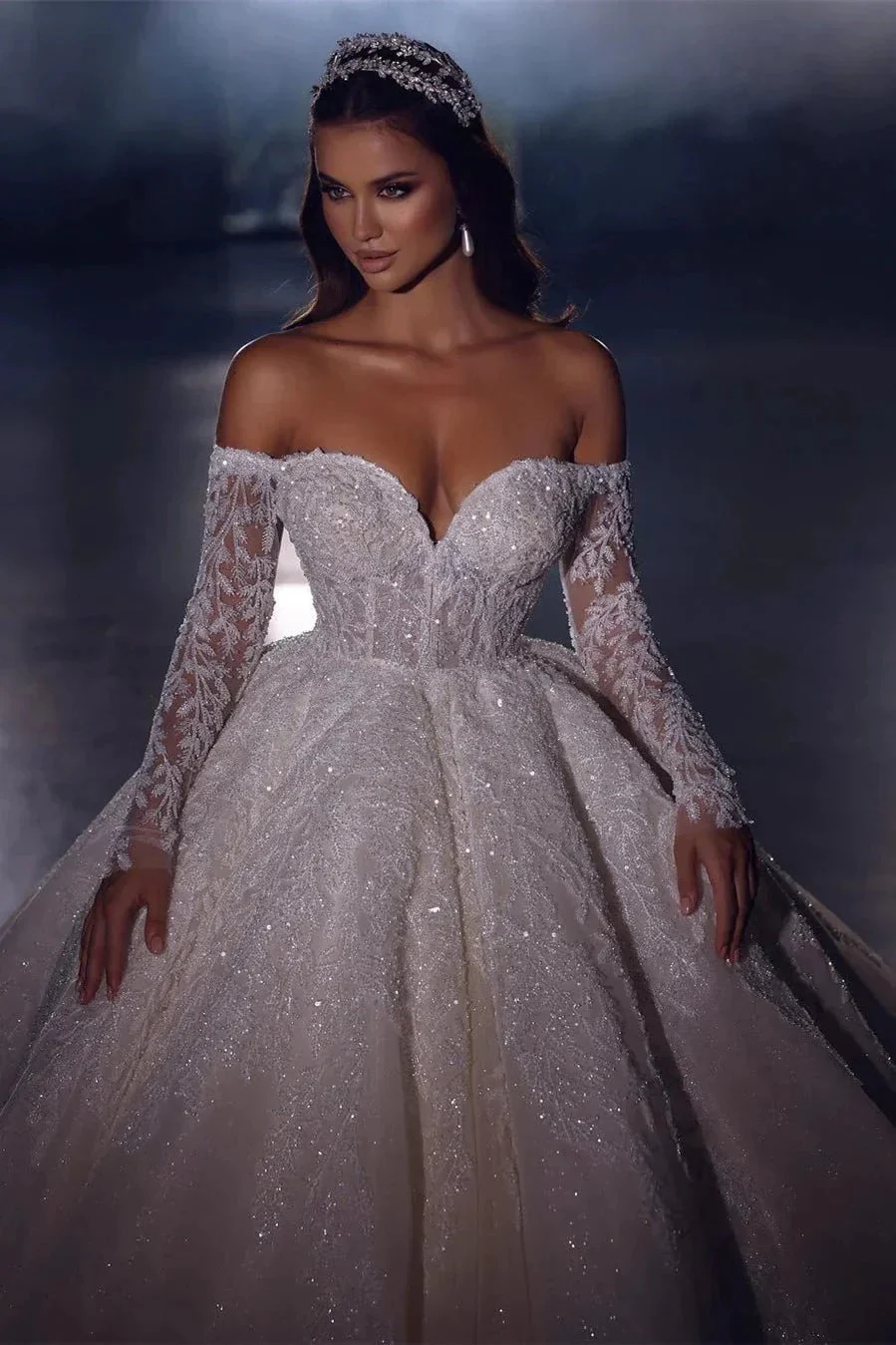 Elegant Princess A-line Off-the-shoulder Lace Appliques Wedding Dress With Long Sleeves - Image 2