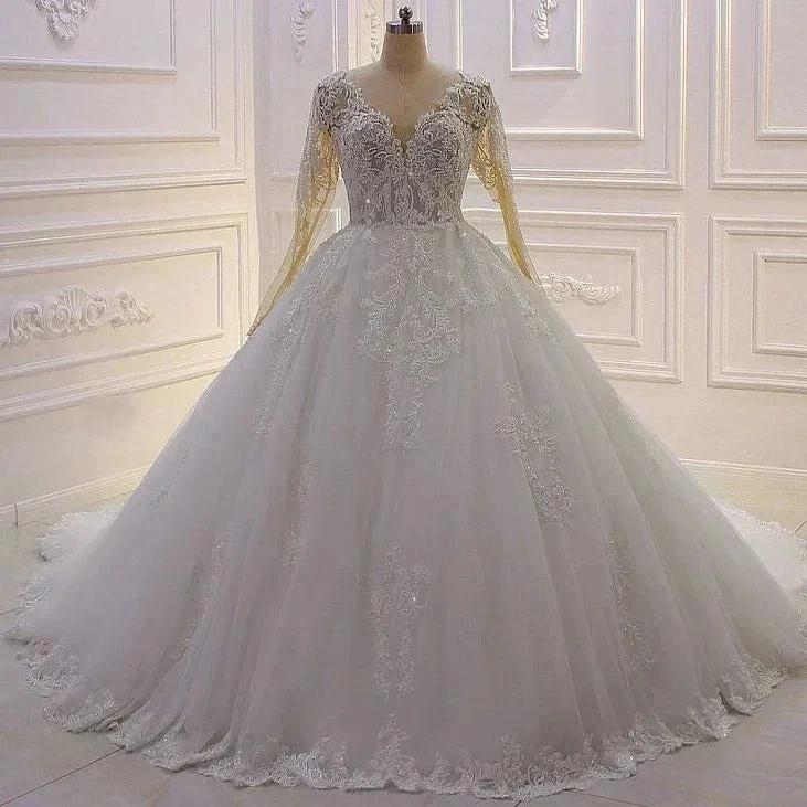Elegant Princess A-line Tulle V-neck Lace Wedding Dress With Long Sleeves - Image 2