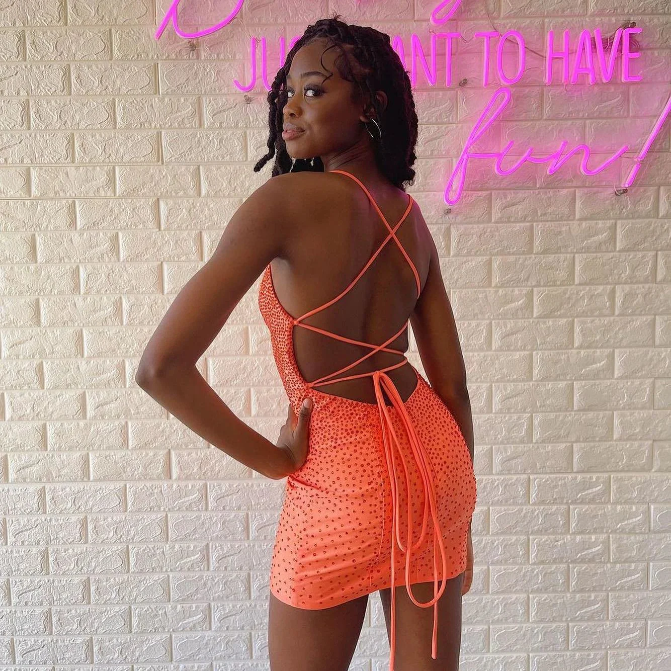 Elegant Short Orange Spaghetti Straps Sexy Sleeveless Homecoming Dress - Image 2