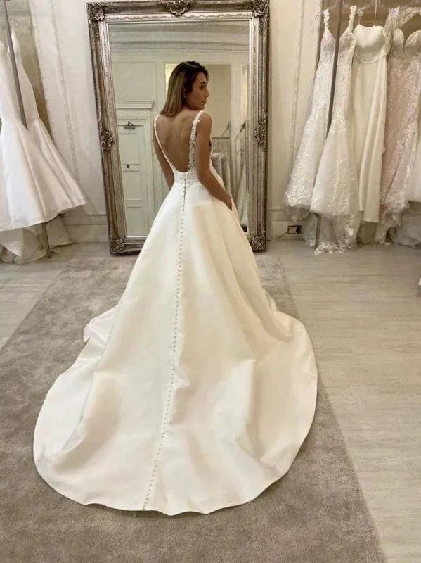 Elegant Sleeveless Tulle Backless A-Line Wedding Dresses With Lace - Image 4
