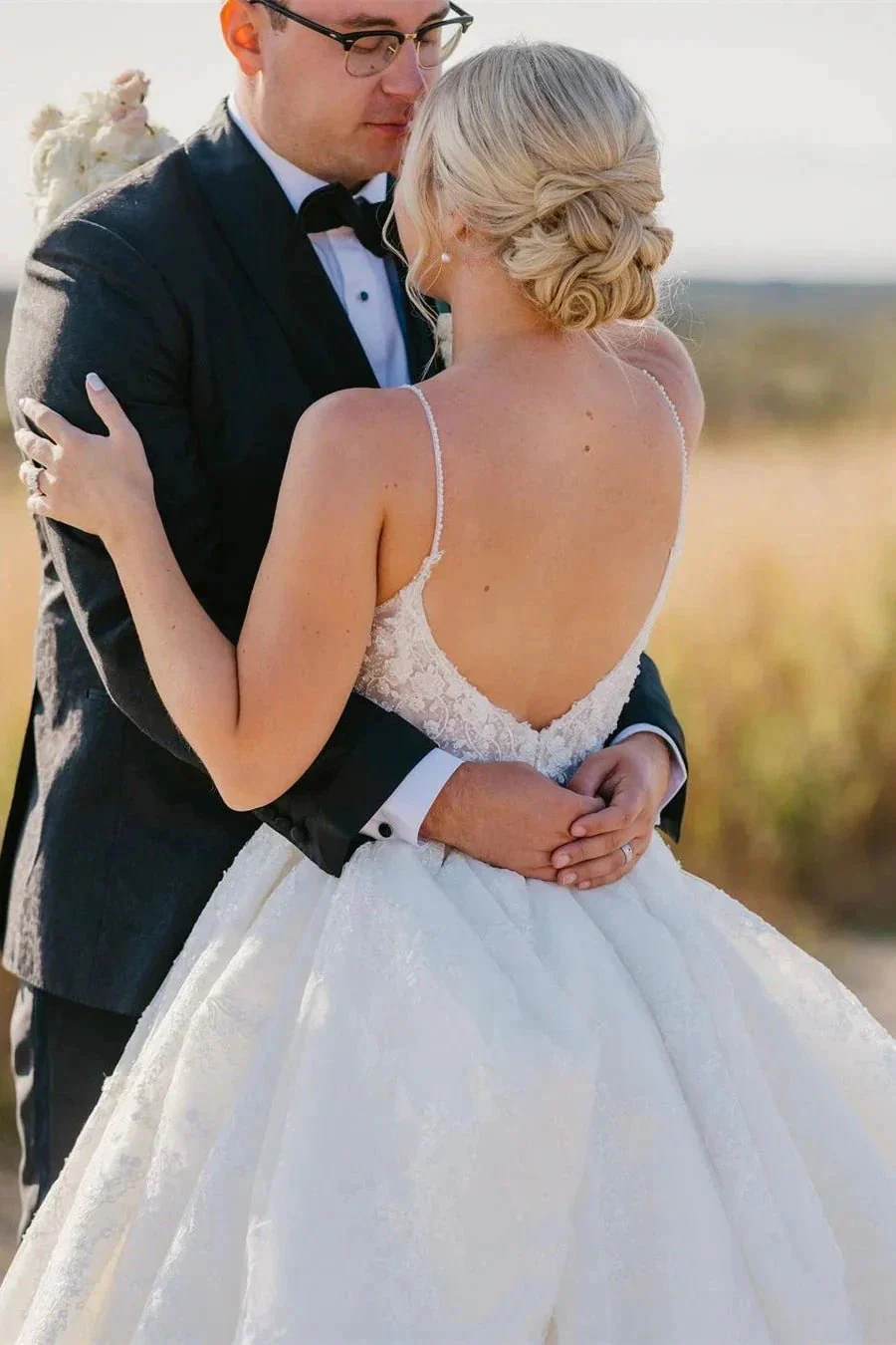 Elegant White A-line V-neck Backless Wedding Dress With Lace - Image 3