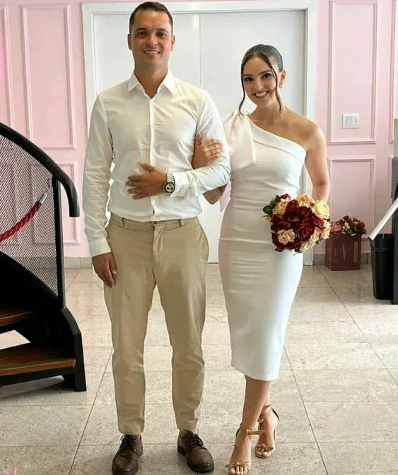 Elegant White One Shoulder Short Wedding Dress,White Bridal Gown Y6942 - Image 2