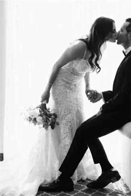 Elegant White V-neck Backless Mermaid Wedding Dresses With Lace - Image 4