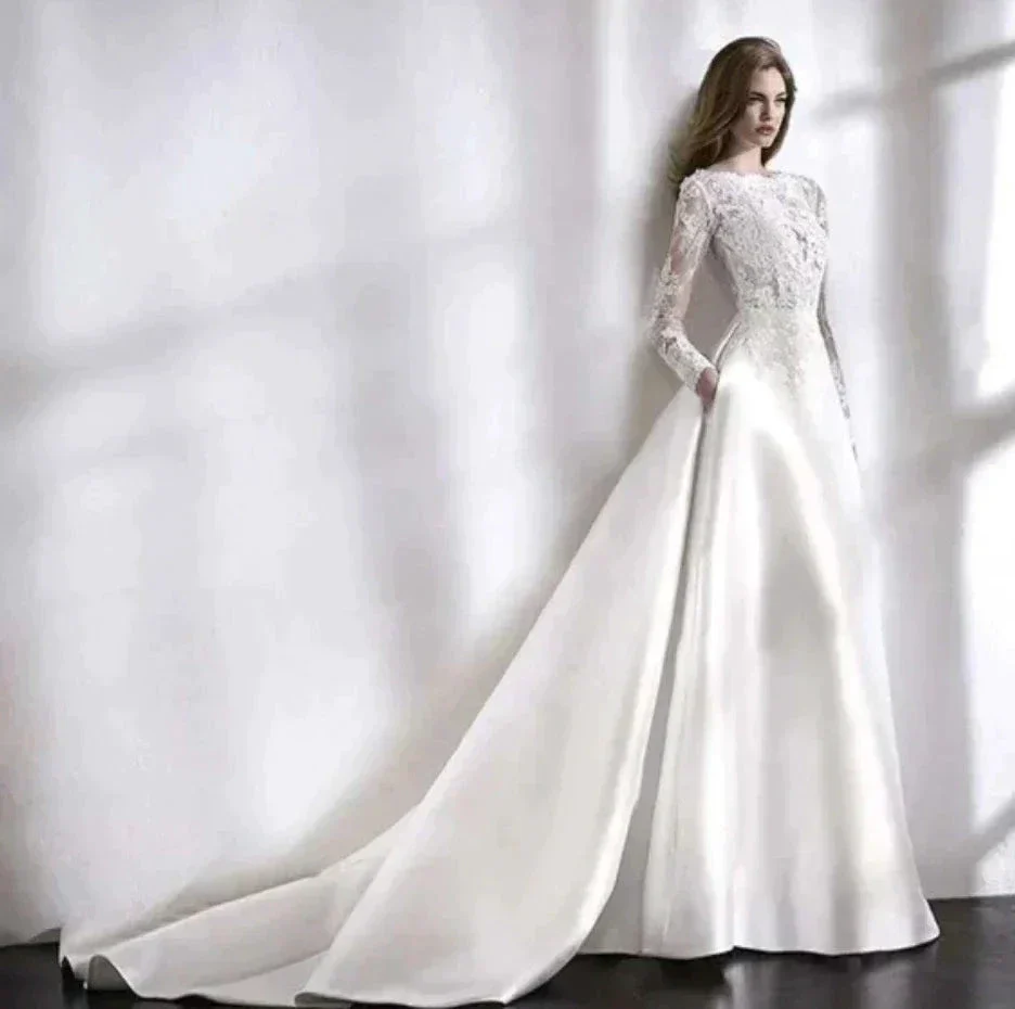 Elegant White Wedding Dress Italian Vintage Backless Applique Lace Long Sleeve Pocket Floor-Length Bridal Gown Vestidos De Novia - Image 2