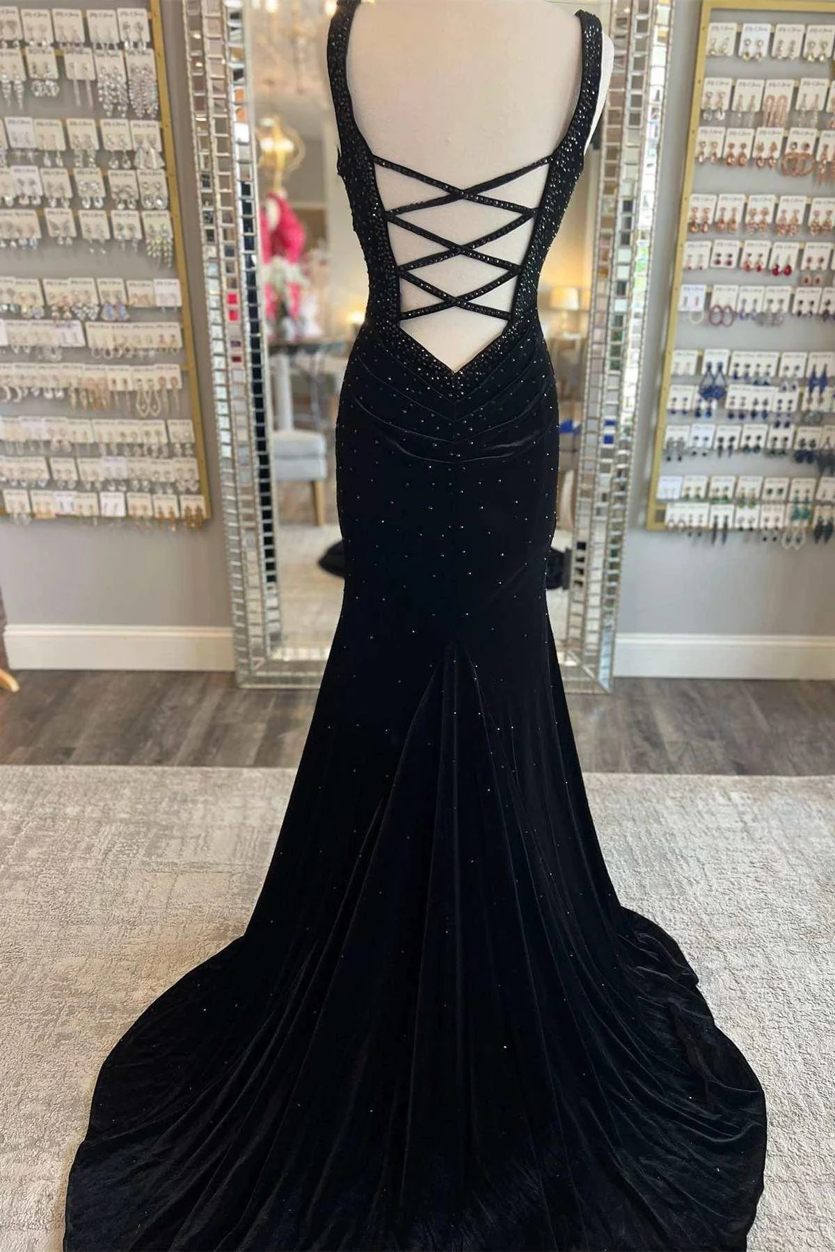 Emerald Velvet V-Neck Cutout Back Mermaid Long Formal Dress - Image 4