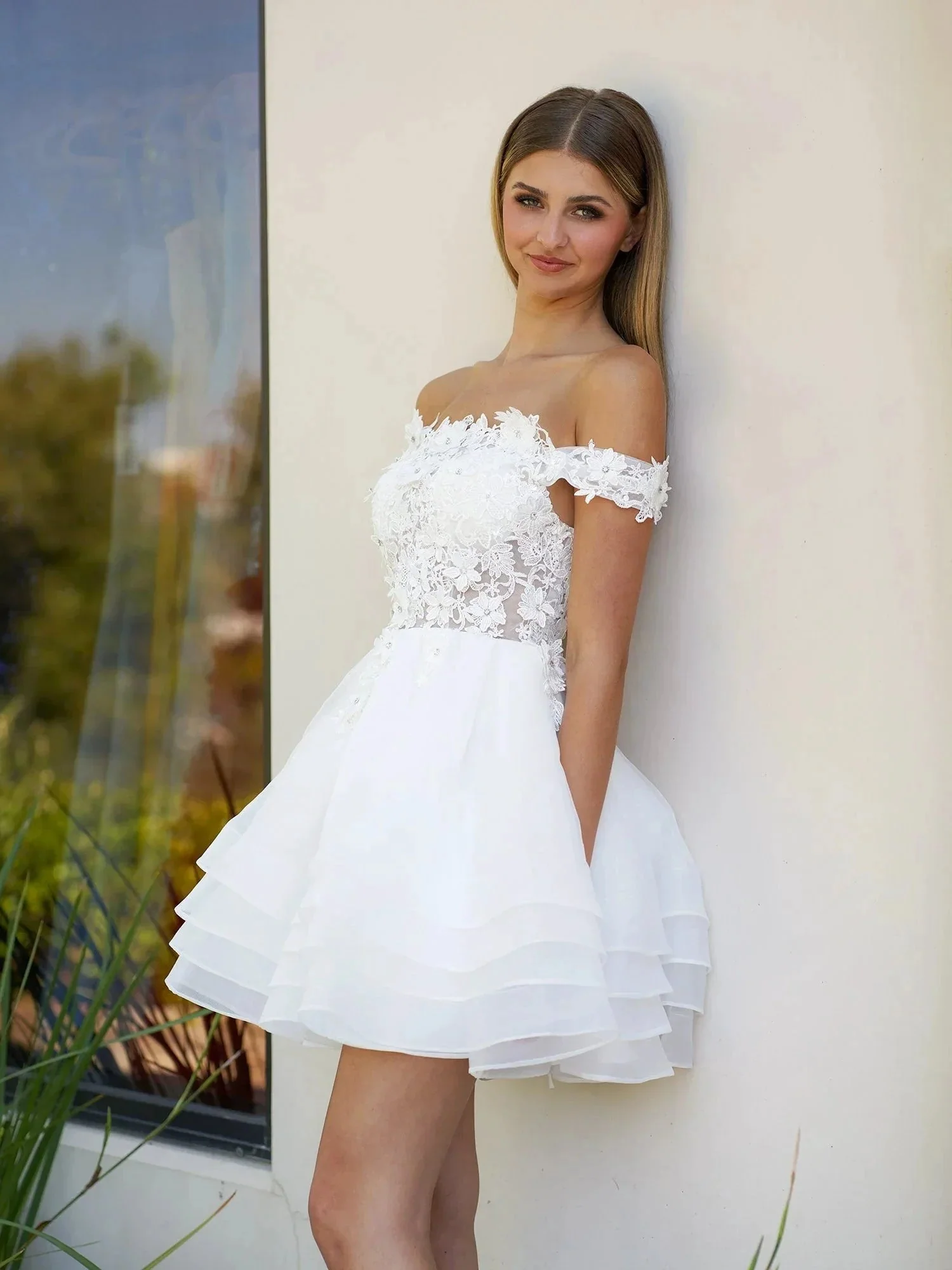 A-Line Lace Organza Appliqued Off-the Shoulder Prom Dress - Image 4