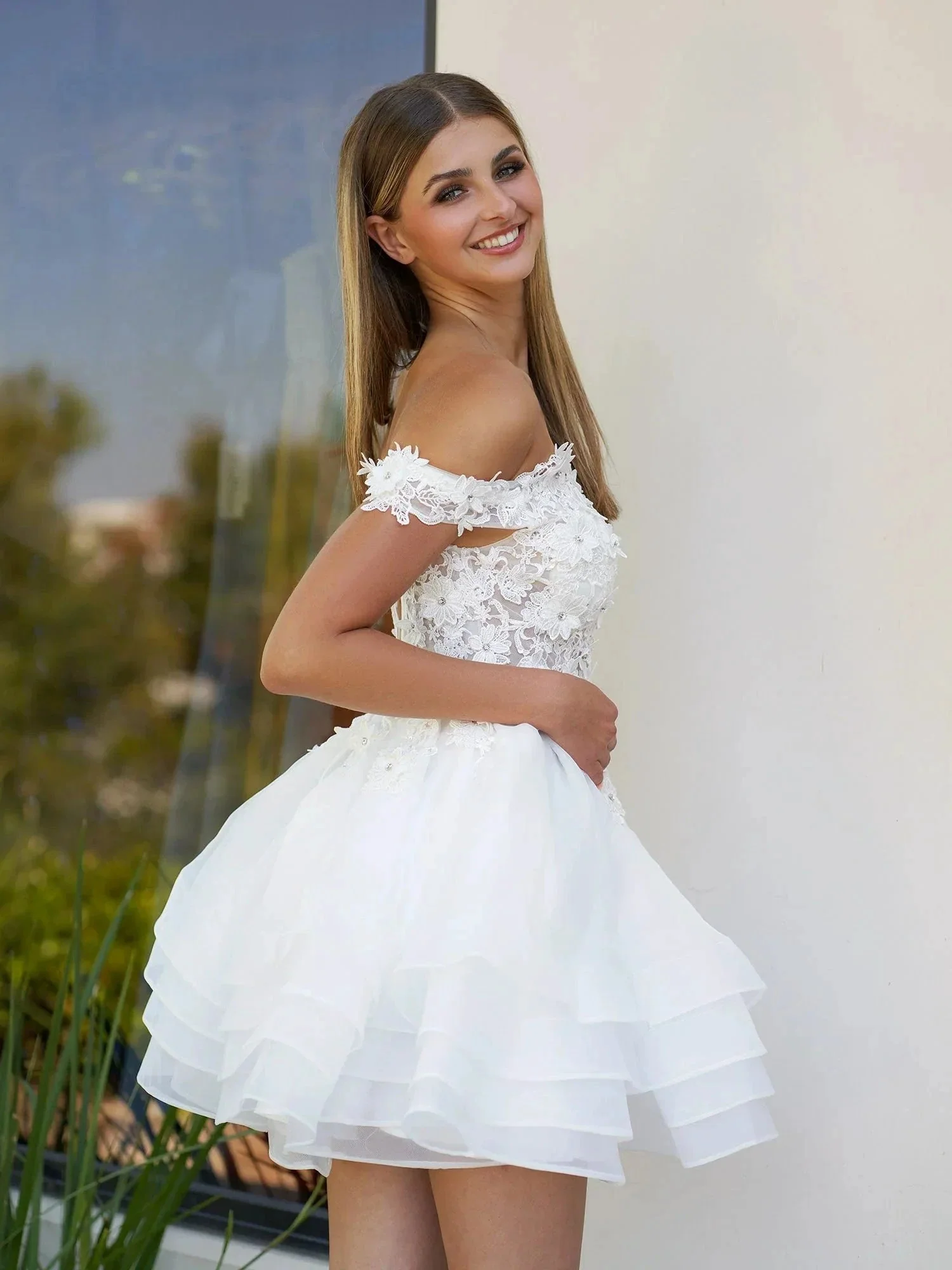 A-Line Lace Organza Appliqued Off-the Shoulder Prom Dress - Image 5