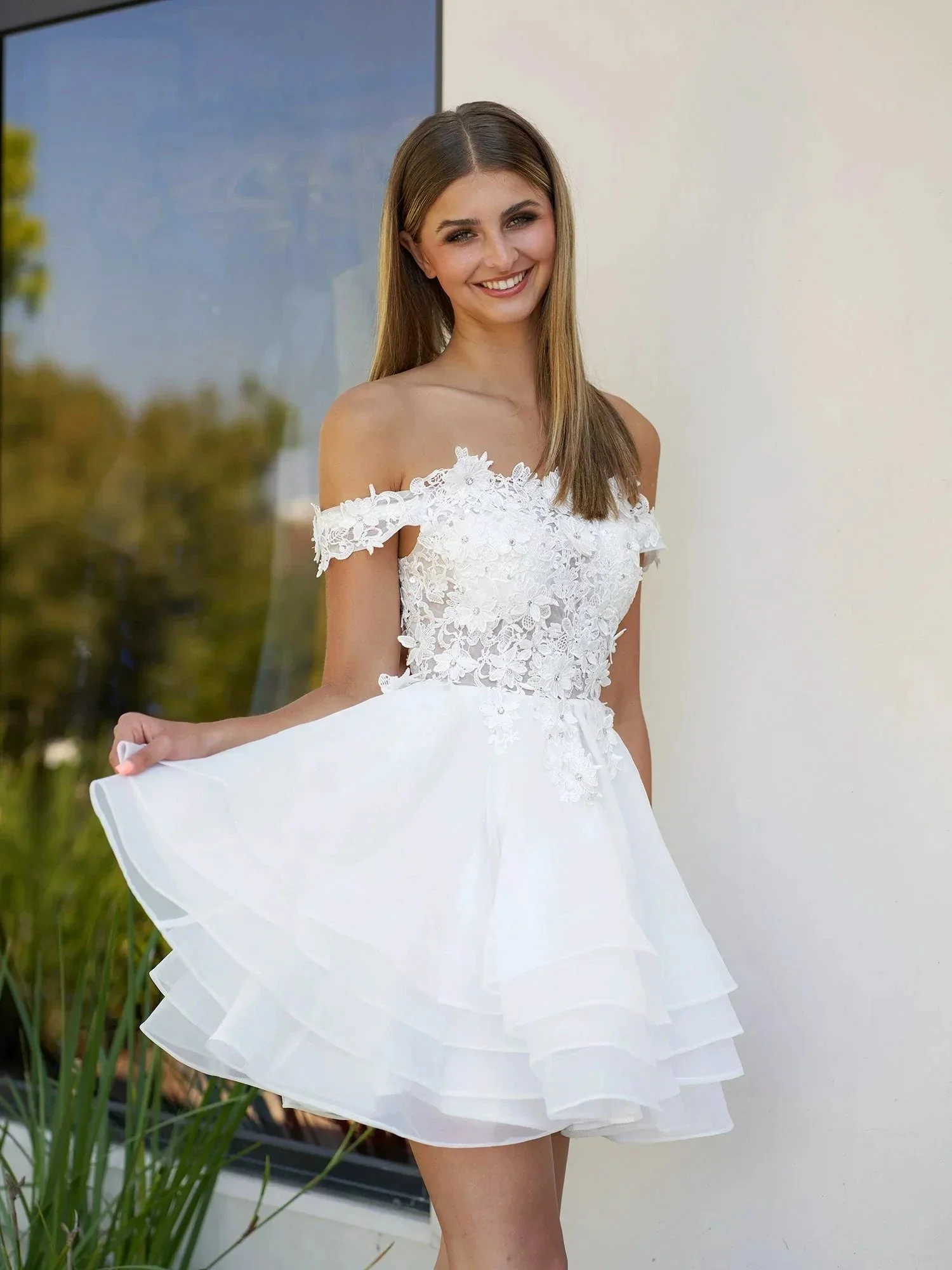 A-Line Lace Organza Appliqued Off-the Shoulder Prom Dress - Image 6