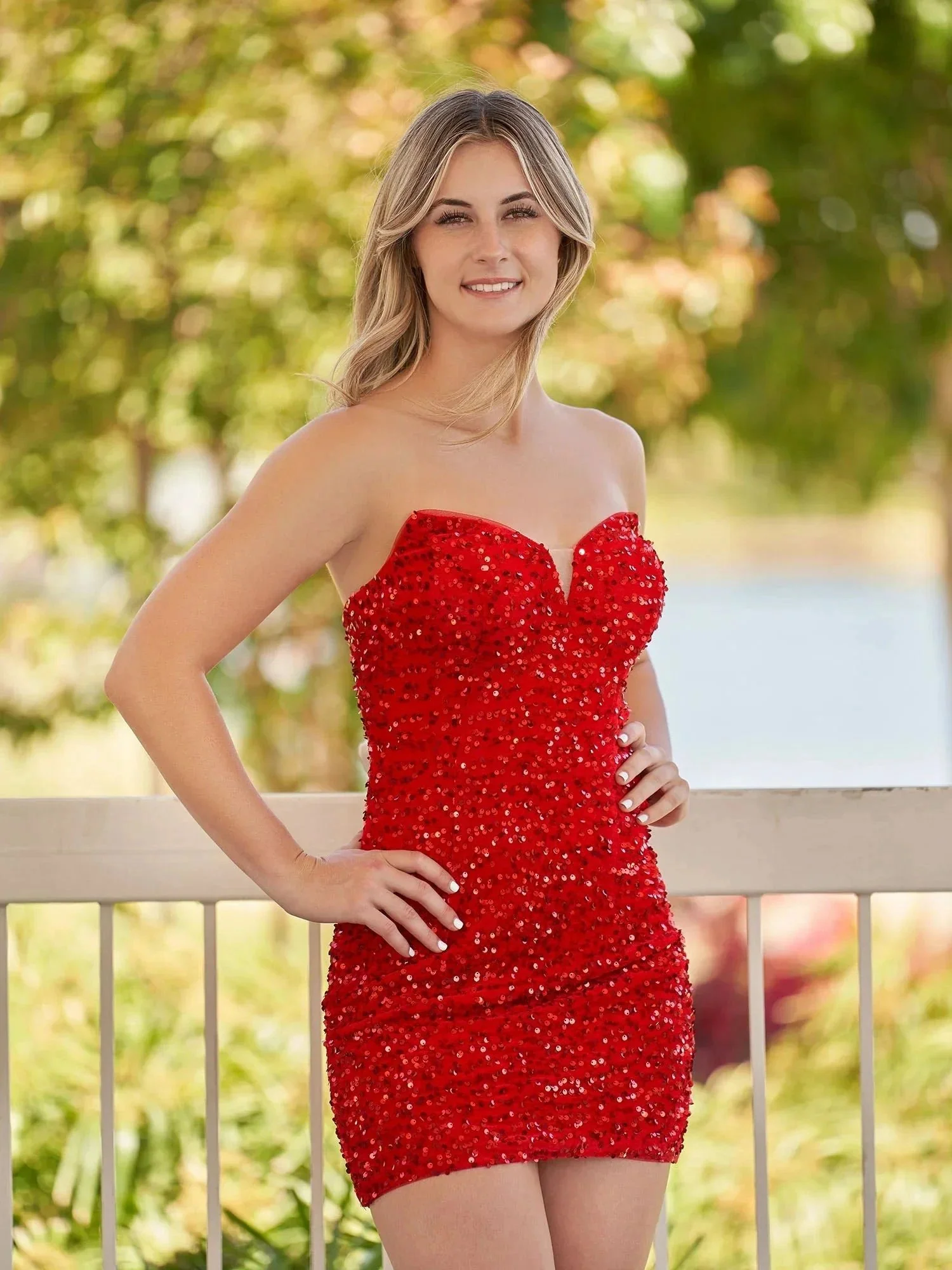 Sweetheart Black Sequin Short Homecoming Dresses - Image 10
