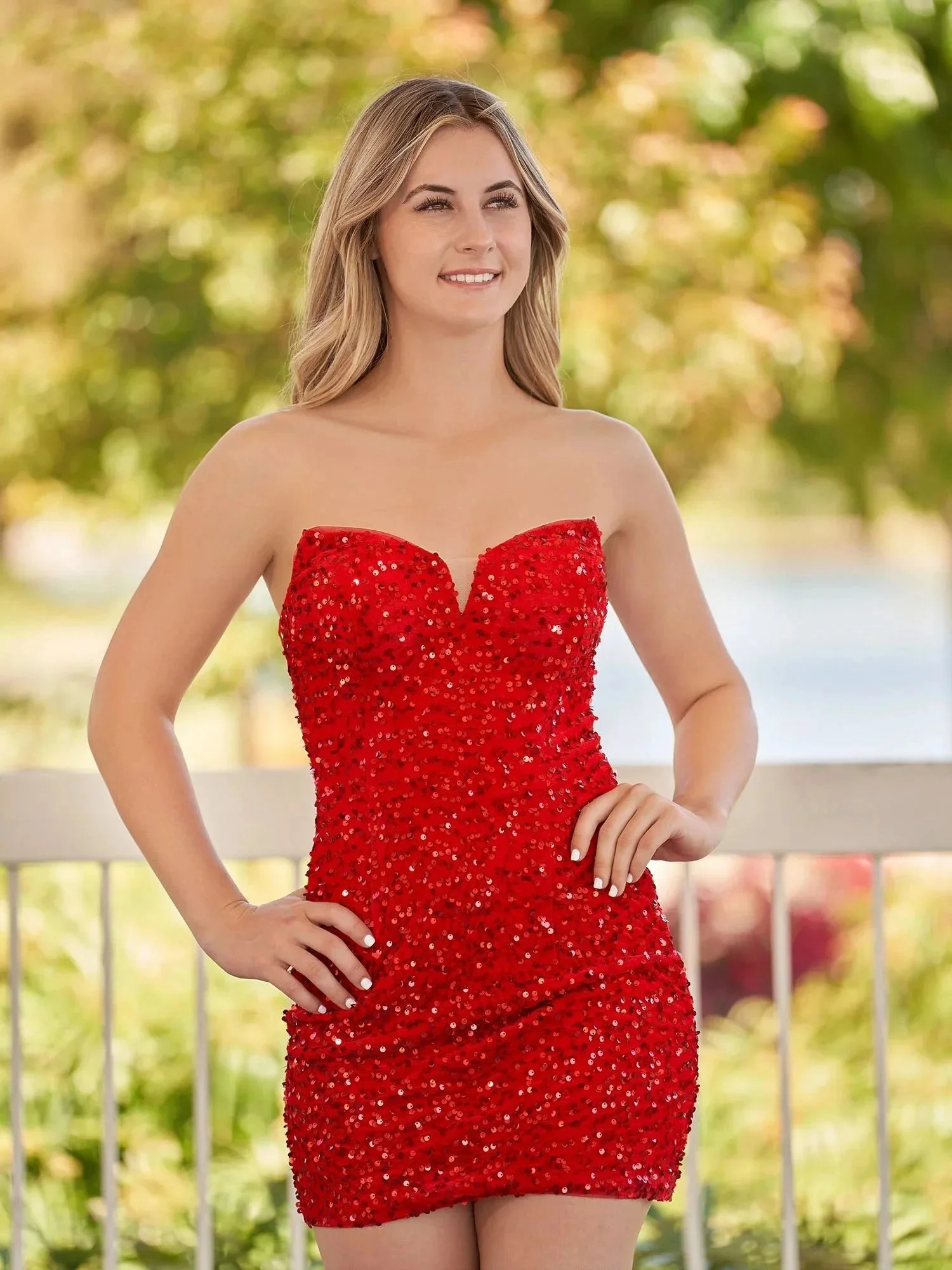 Sweetheart Black Sequin Short Homecoming Dresses - Image 11