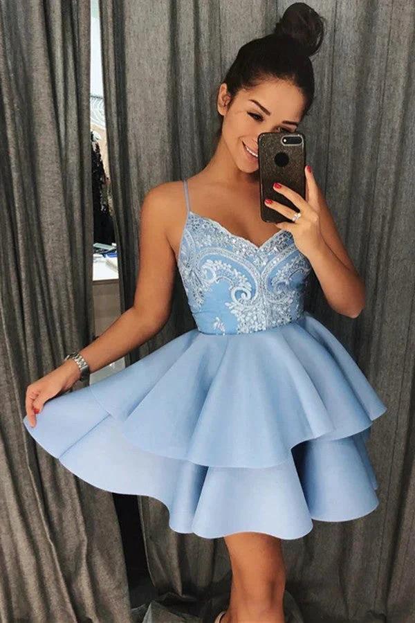 A-line V-neck Lace Sleeveless Short Homecoming Dress - Image 3