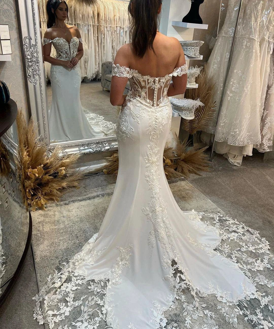 Exquisite Floor Length Sweetheart Sleeveless Off-The-Shoulder Mermaid Lace Wedding Dress - Image 2