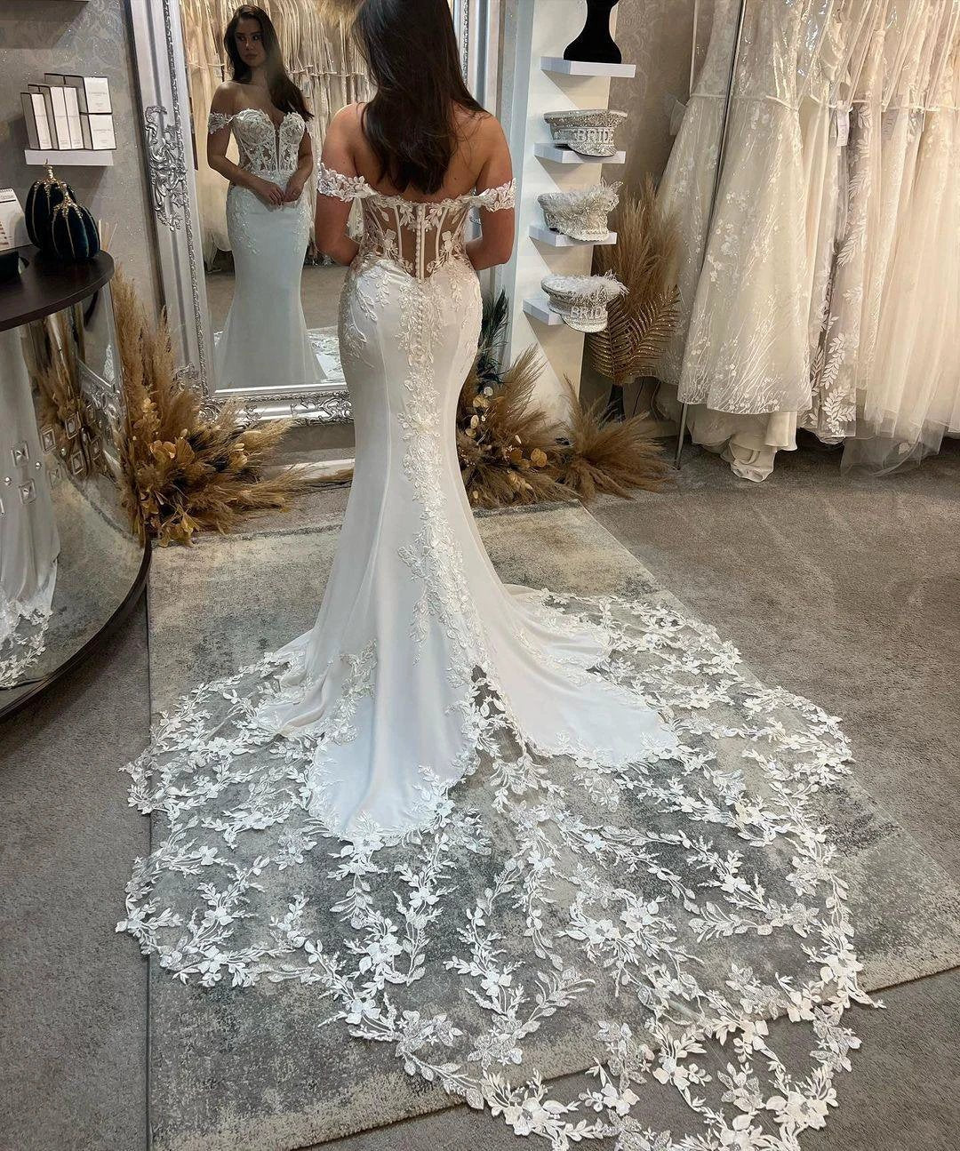 Exquisite Floor Length Sweetheart Sleeveless Off-The-Shoulder Mermaid Lace Wedding Dress - Image 3
