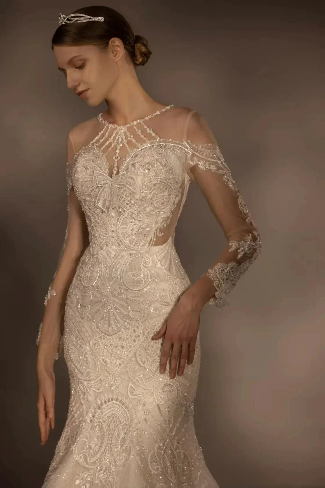 Exquisite Mermaid Halter Neck Illusion Lace Wedding Dress with Beaded Embroidery & Keyhole Back H0010 - Image 2