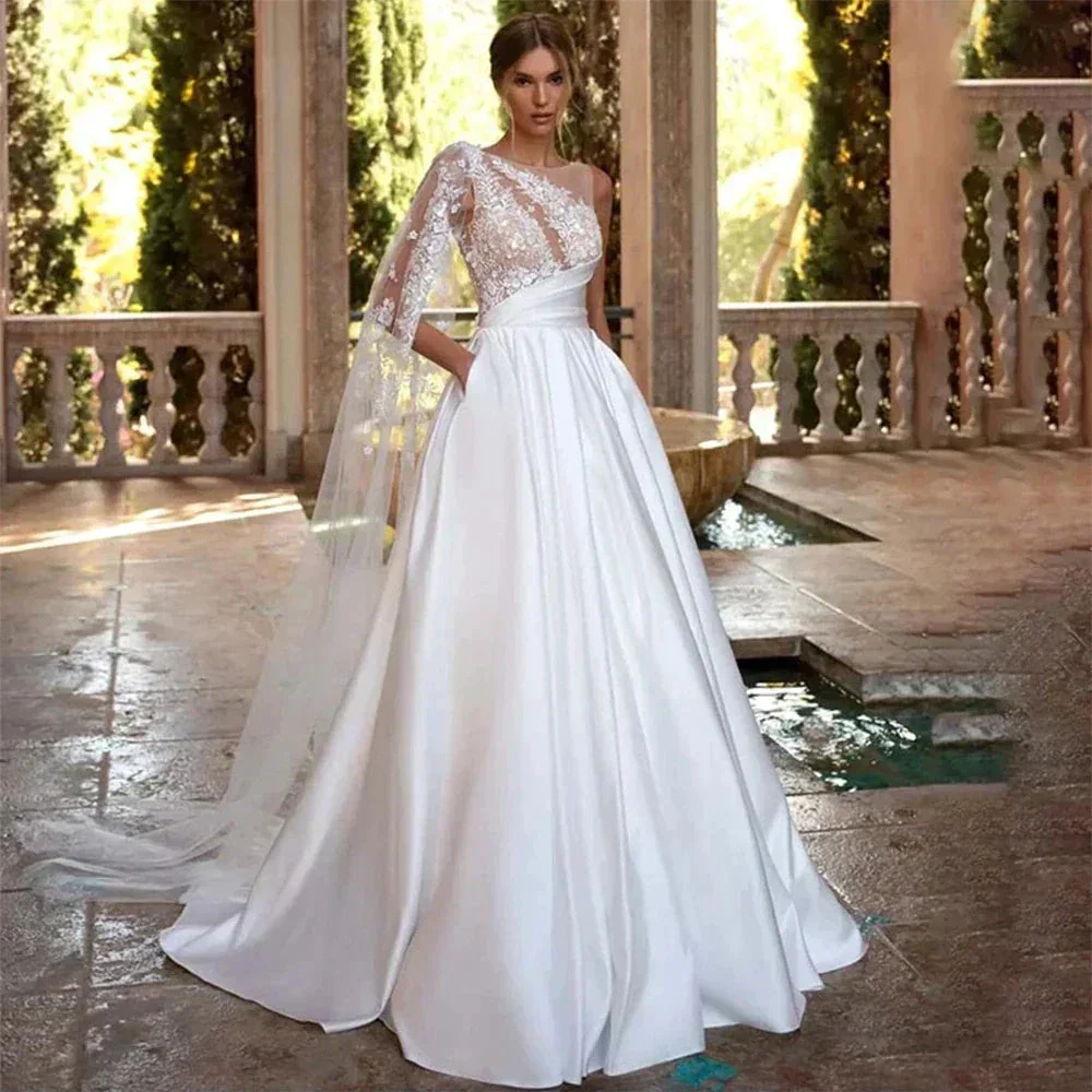 Exquisite Off Shoulder With Sleeves Beach A-Line Fluffy Mopping Sexy Backless Wedding Dresses Lace Backless Court Train Simple - Image 4