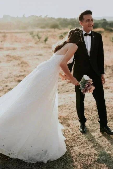 Exquisite Spaghetti Strap Sleeveless A-Line Floor-Length Lace Wedding Dresses - Image 8