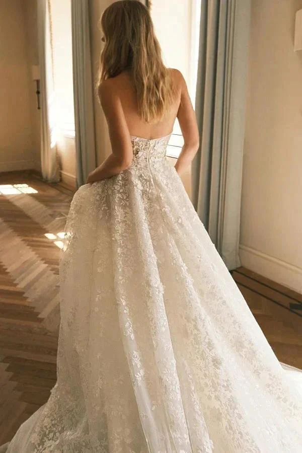 Extravagant Long A-line Lace Sweetheart Strapless Wedding Dress - Image 2