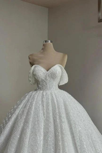 Extravagant Long White A-line Off-the-shoulder Lace Wedding Dress with Pearls - Image 2