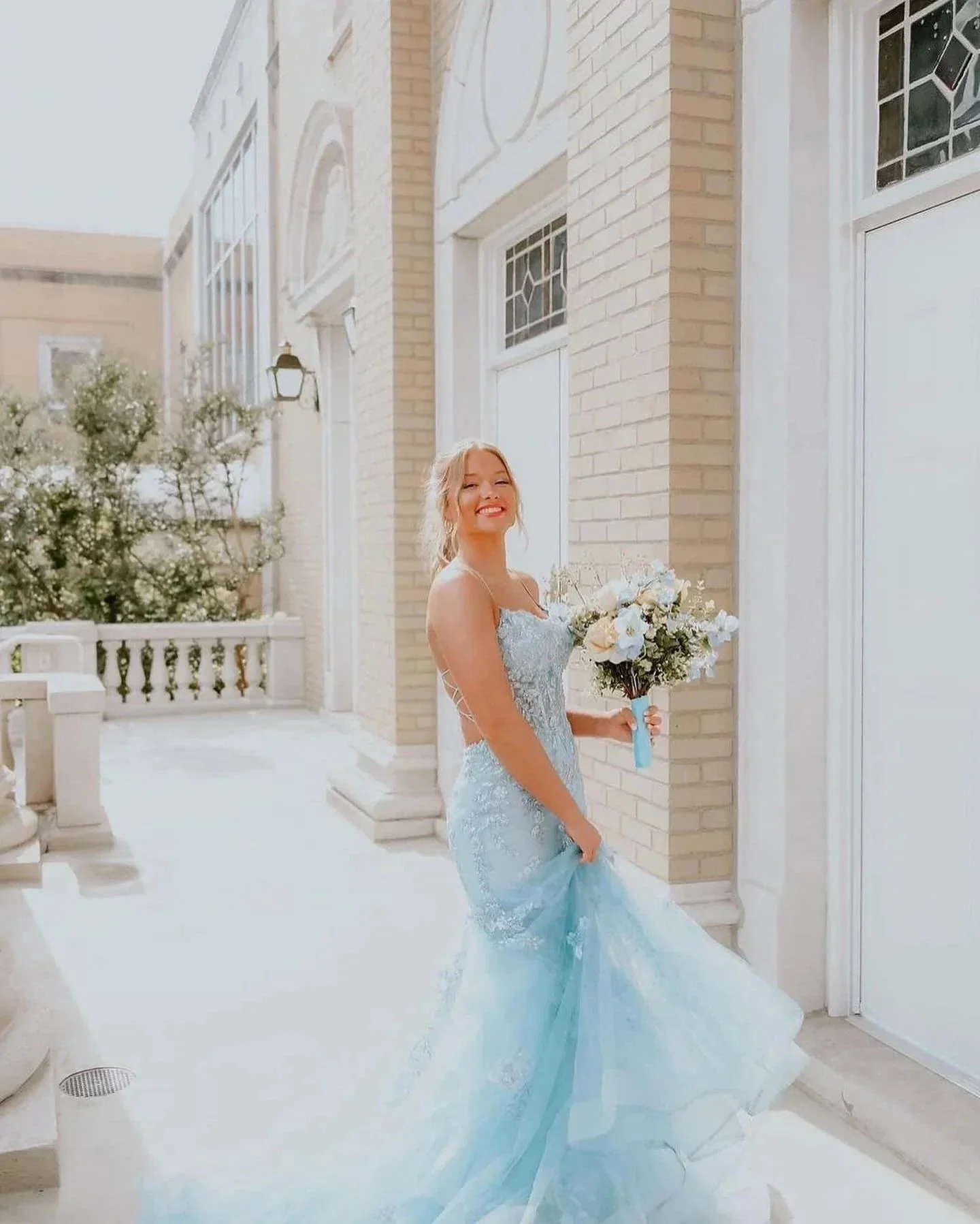 Fabulous Column Tulle Spaghetti Straps Sleeveless Long Prom Dress With Appliques - Image 3
