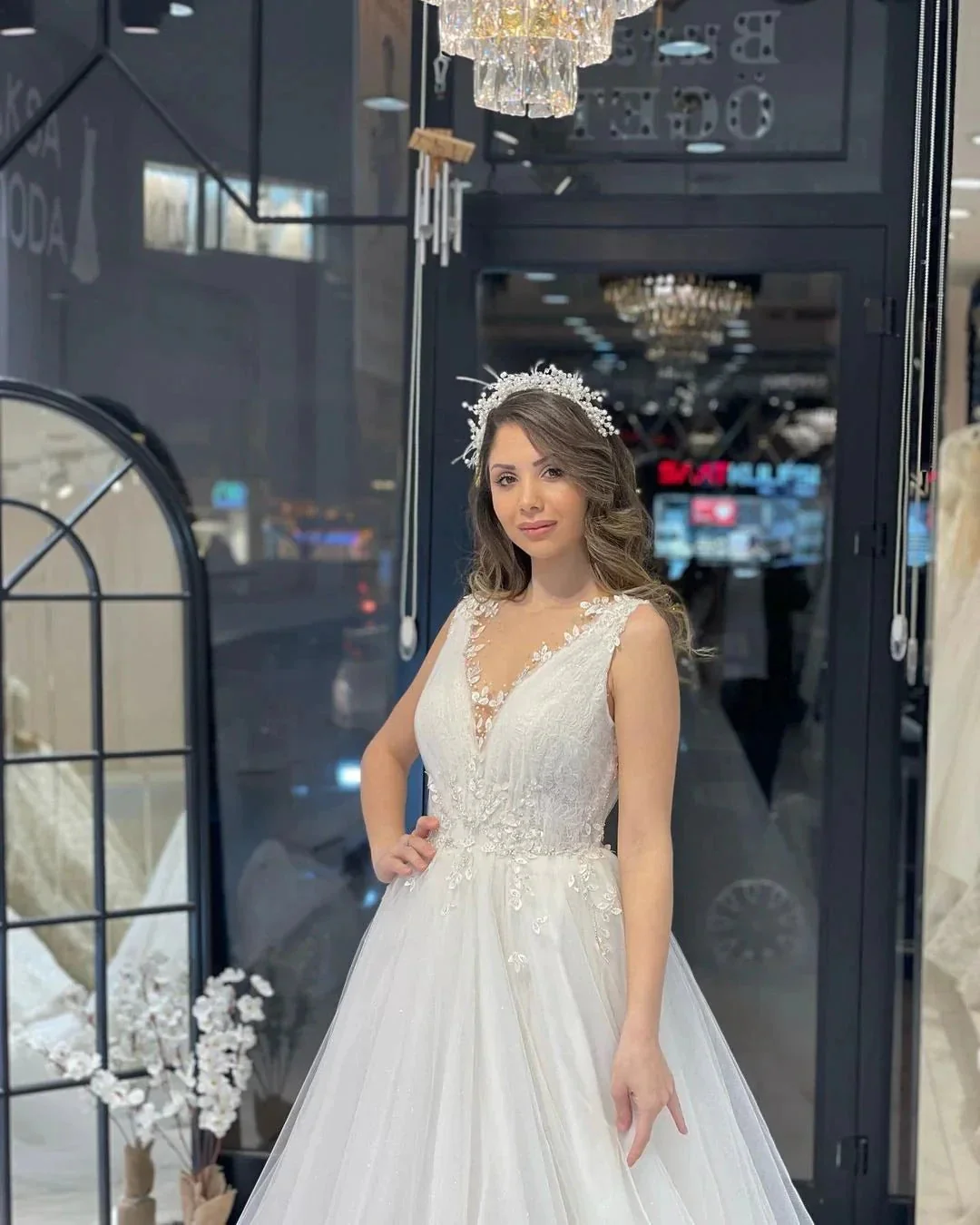 Fabulous Floor Length V-Neck Sleeveless A-Line Tulle Wedding Dress - Image 5