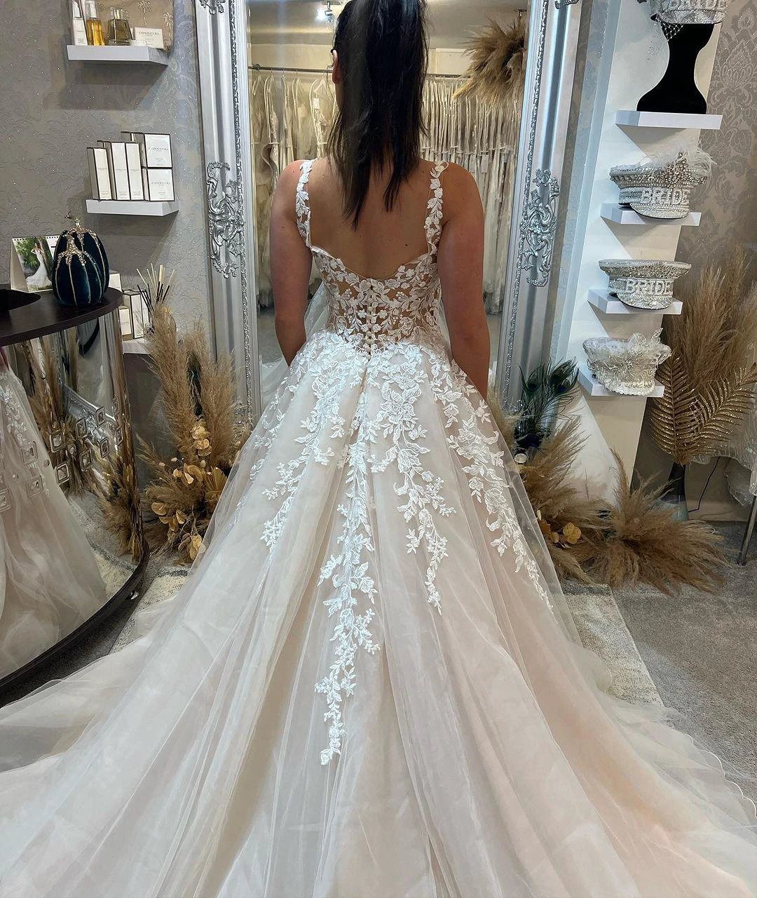 Fabulous Long A-line Sleeveless Lace Wedding Dress With Slit - Image 3