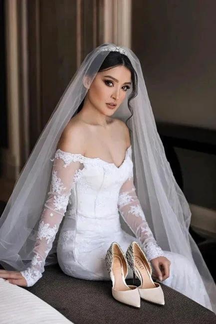 Fabulous Off-the-shoulder Long-Sleeve Mermaid Floor-Length Lace Wedding Dresses with Chapel Train - Image 2