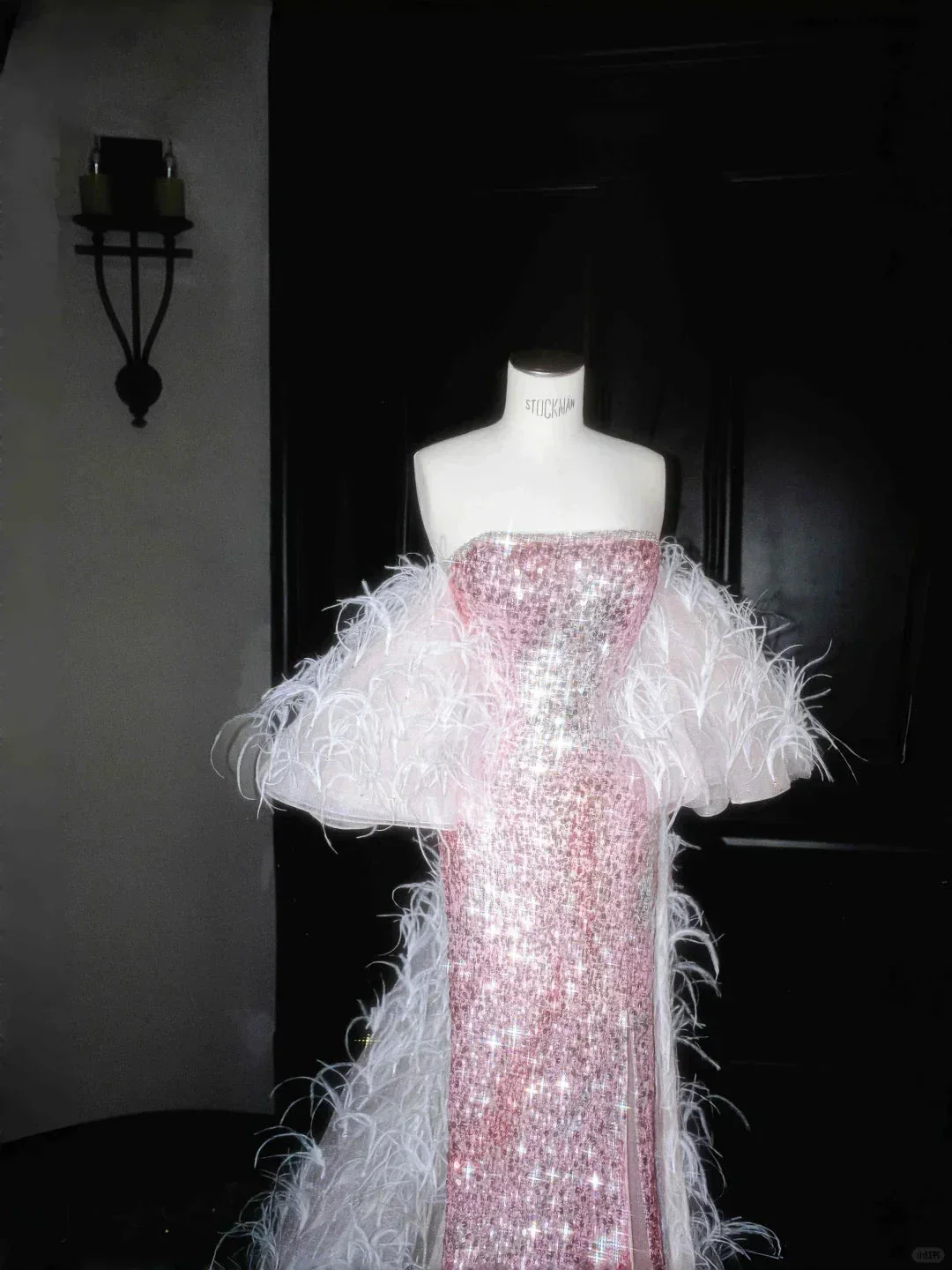 Fairy Pink Strapless Sequins Feathers Mermaid Evening Dress Slit Prom Dress Y8660 - Image 3