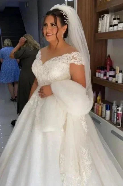 Fashion A-line Off-the-shoulder Wedding Dresses With Lace - Image 2
