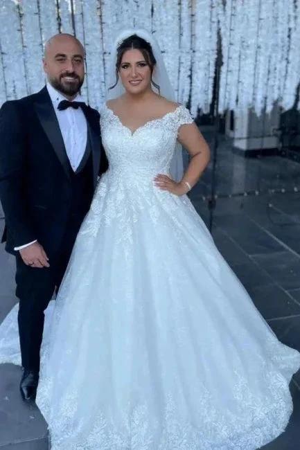 Fashion A-line Off-the-shoulder Wedding Dresses With Lace - Image 5