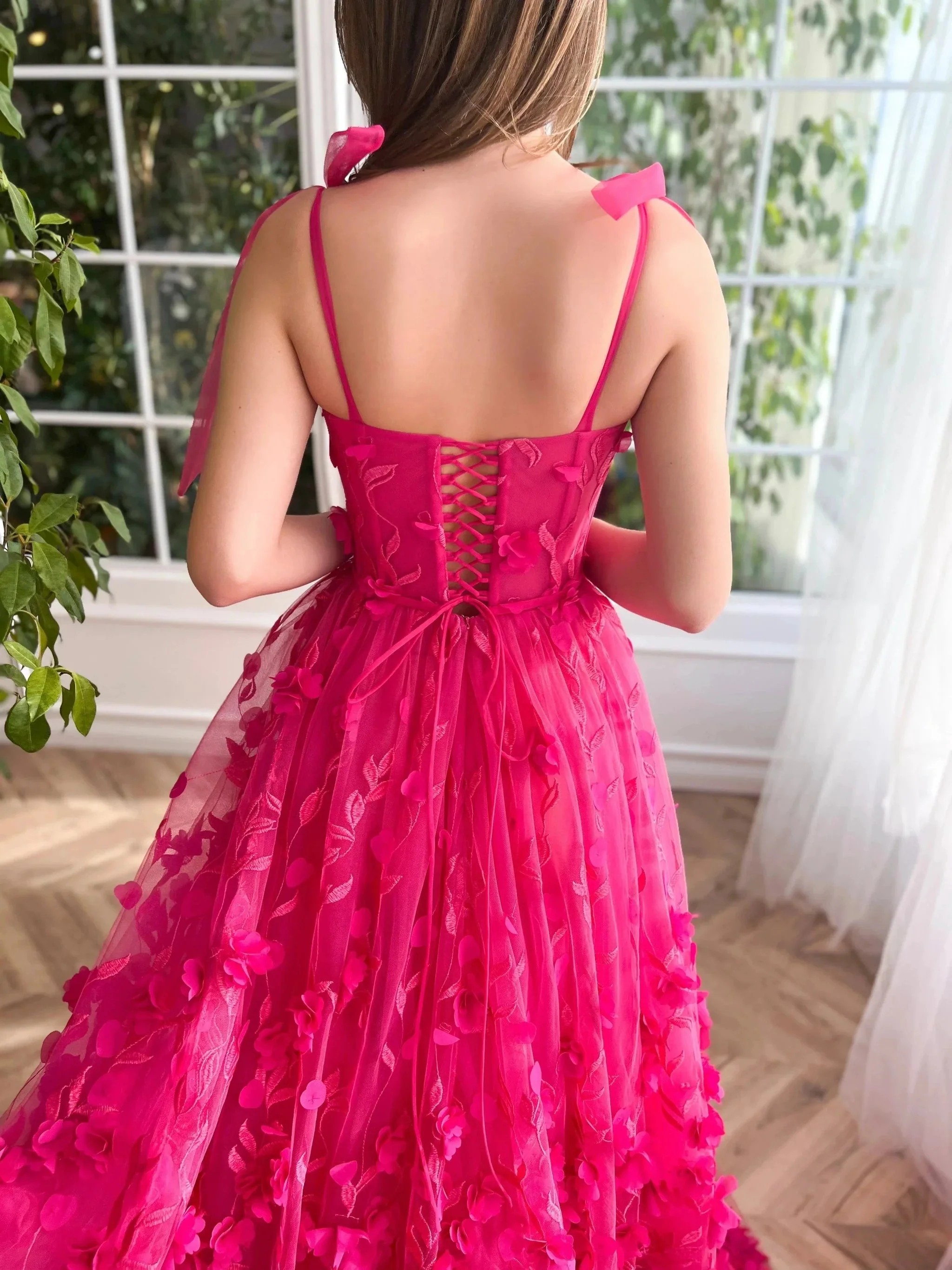 Kayleigh | Fuchsia Elegant A-line 3D Flower Lace Prom Dress With Slit - Image 3
