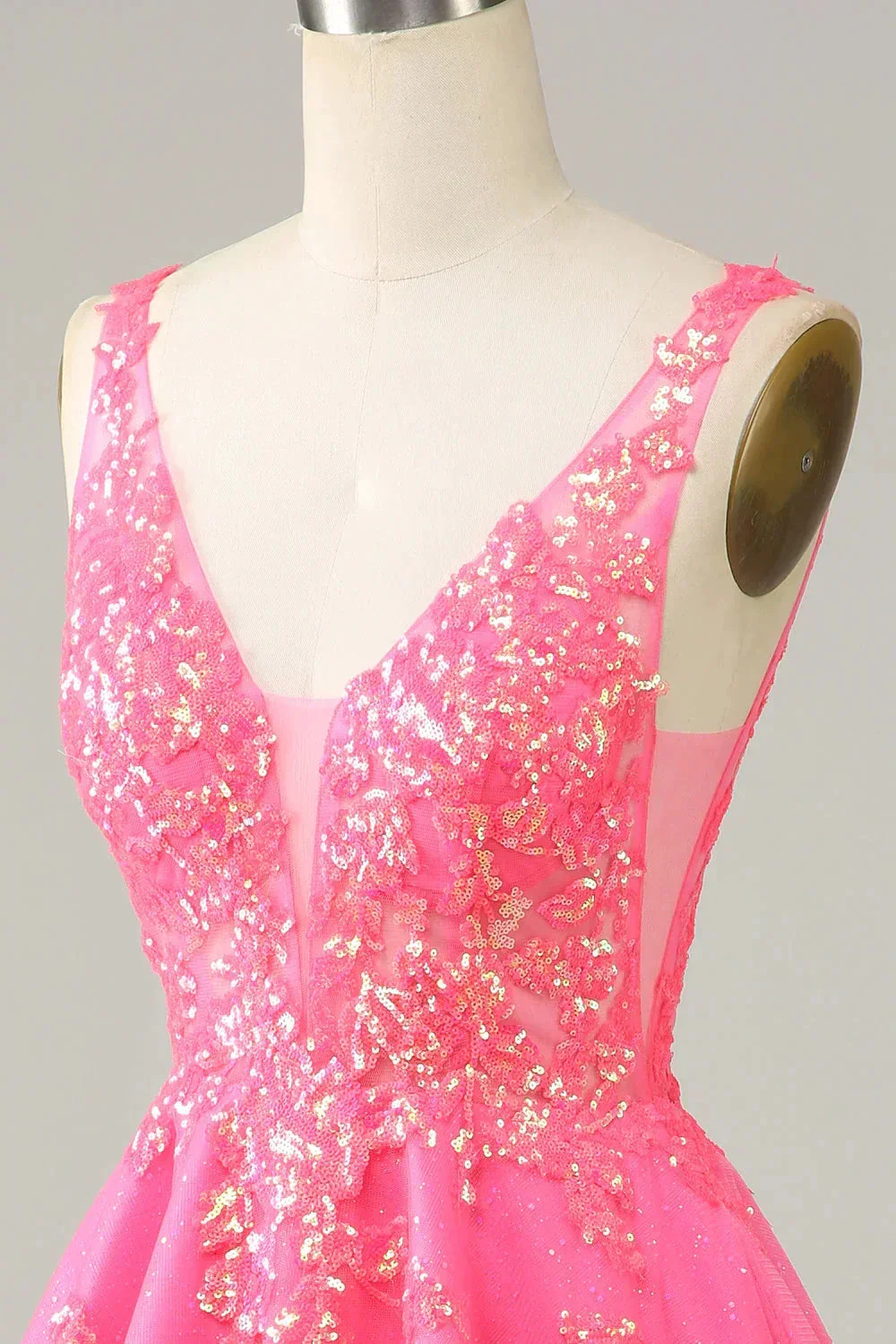 Fuchsia Sequined V Neck Backless Short Homecoming Dress Y4093 - Image 3