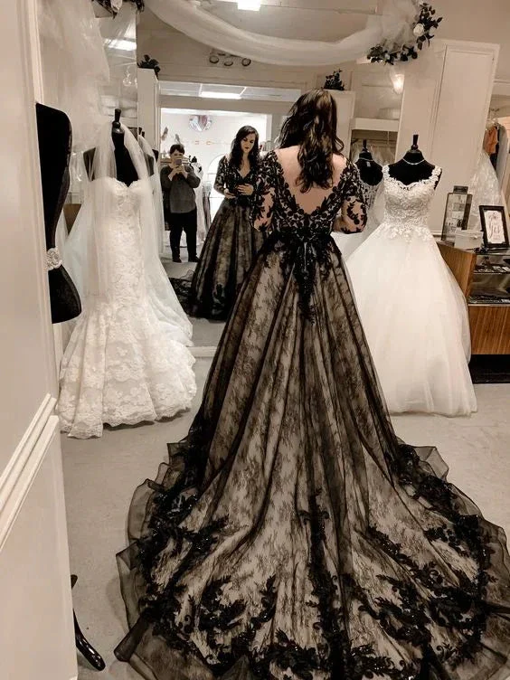 Glamorous Black Lace Wedding Dress,Gothic Bridal Gown Y7353 - Image 3