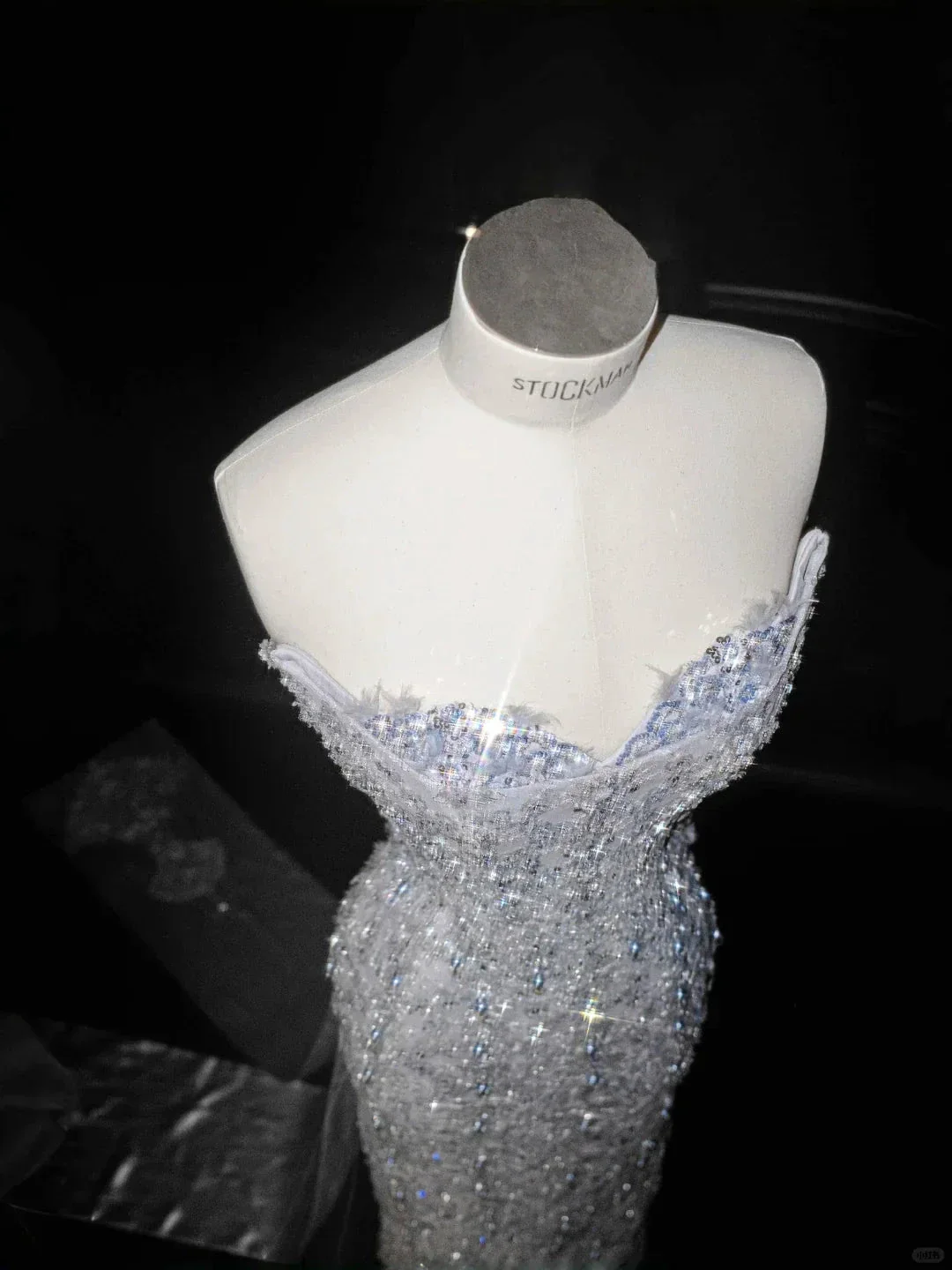 Glamorous Blue Strapless Sequins Beaded sheath Long Prom Dress Evening Dress Y8654 - Image 3