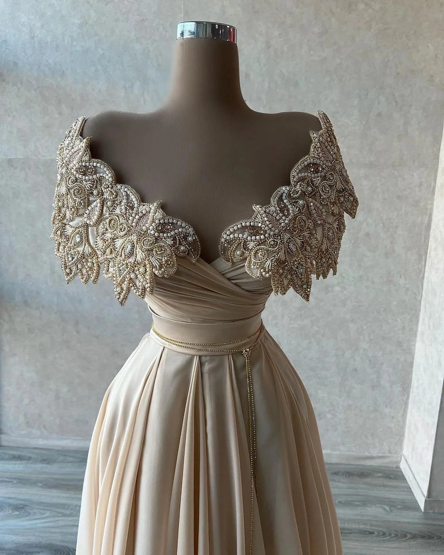 Glamorous Long A-Line Off-the-shoulder Chiffon Prom Dress - Image 2