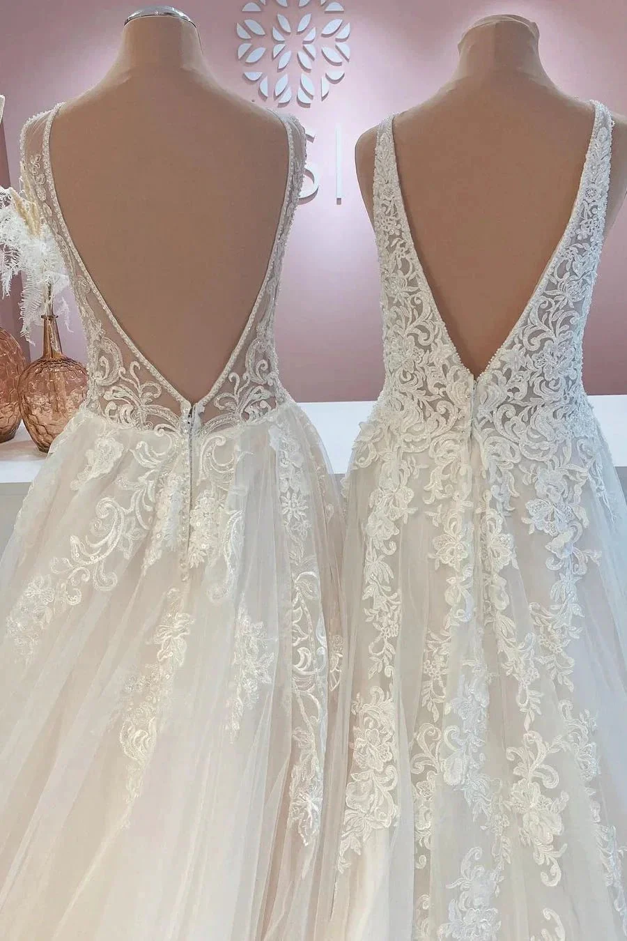 Glamorous Long A-Line Open Back Tulle Appliques Lace Wedding Dress - Image 4