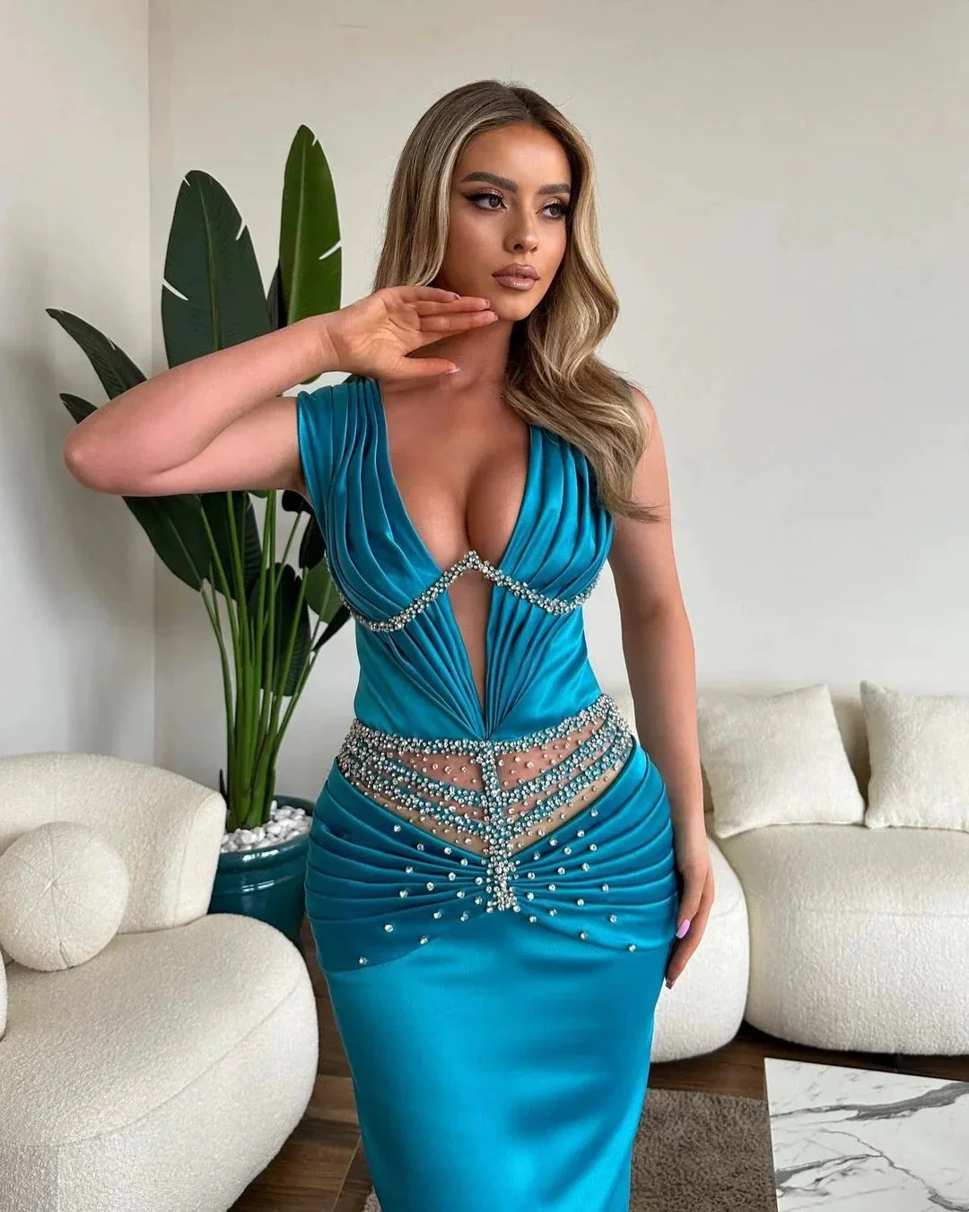 Glamorous Long Mermaid V-neck Rhinestones Sleeveless Prom Dress - Image 10
