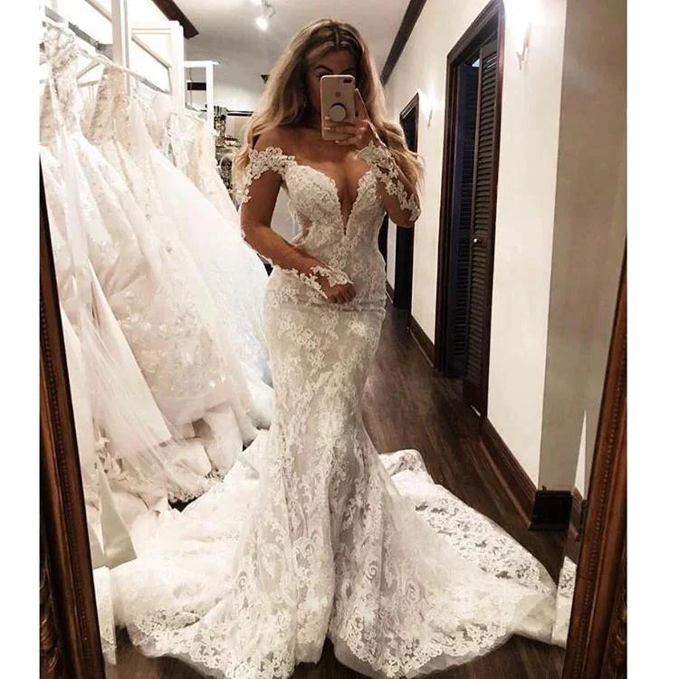Glamorous Off-the-Shoulder Long Sleeves V-Neck Appliques Mermaid Wedding Dress - Image 2
