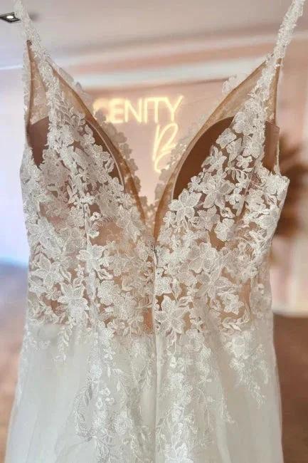 Glamorous sweetheart v-neck sleeveless a-line lace Wedding Dresses - Image 4