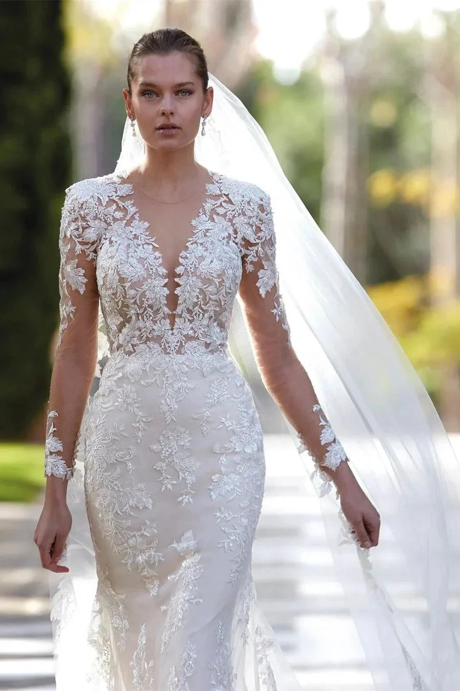 Glamorous V-neck Mermaid Appliques Long Sleeves Wedding Dress With Lace - Image 3