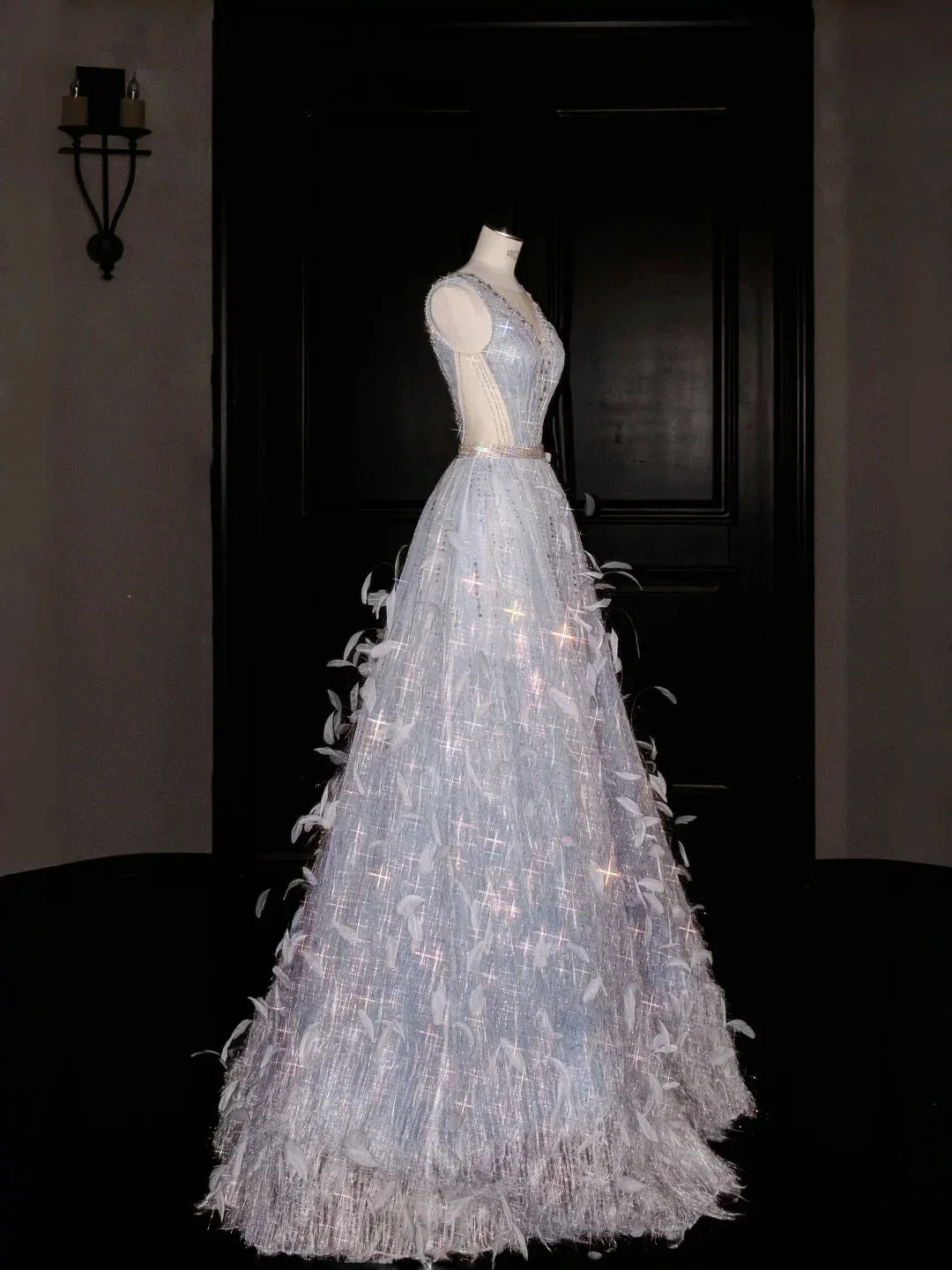 Glamorous V Neck Tulle Beaded Feathers A Line Prom Dress Evening Dress Y8682 - Image 4
