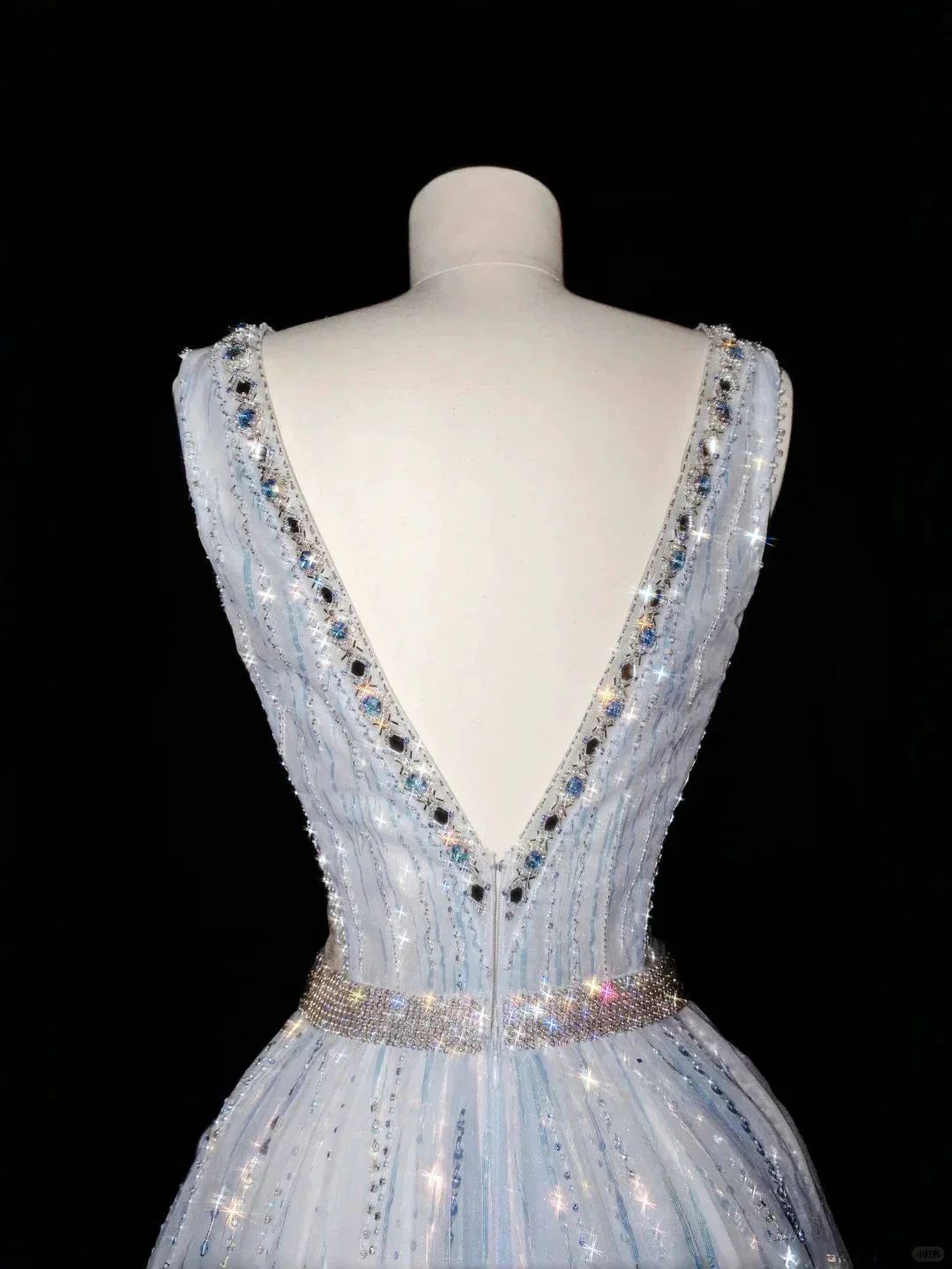 Glamorous V Neck Tulle Beaded Feathers A Line Prom Dress Evening Dress Y8682 - Image 6