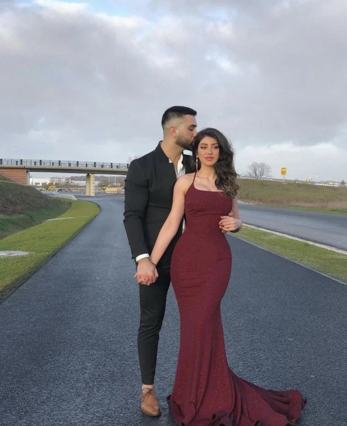 Glitter Burgundy Mermaid Evening Dress With Train Y5037 - Image 2