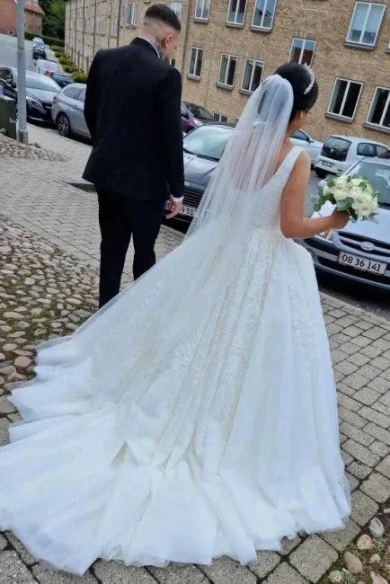 Gorgeous A-line Sleeveless Wedding Dresses With Lace - Image 5