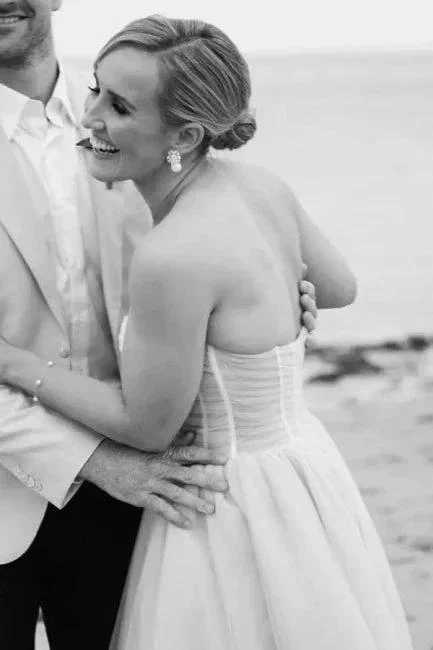 Gorgeous A-Line Tulle Sweetheart Sleeveless White Wedding Dress - Image 2