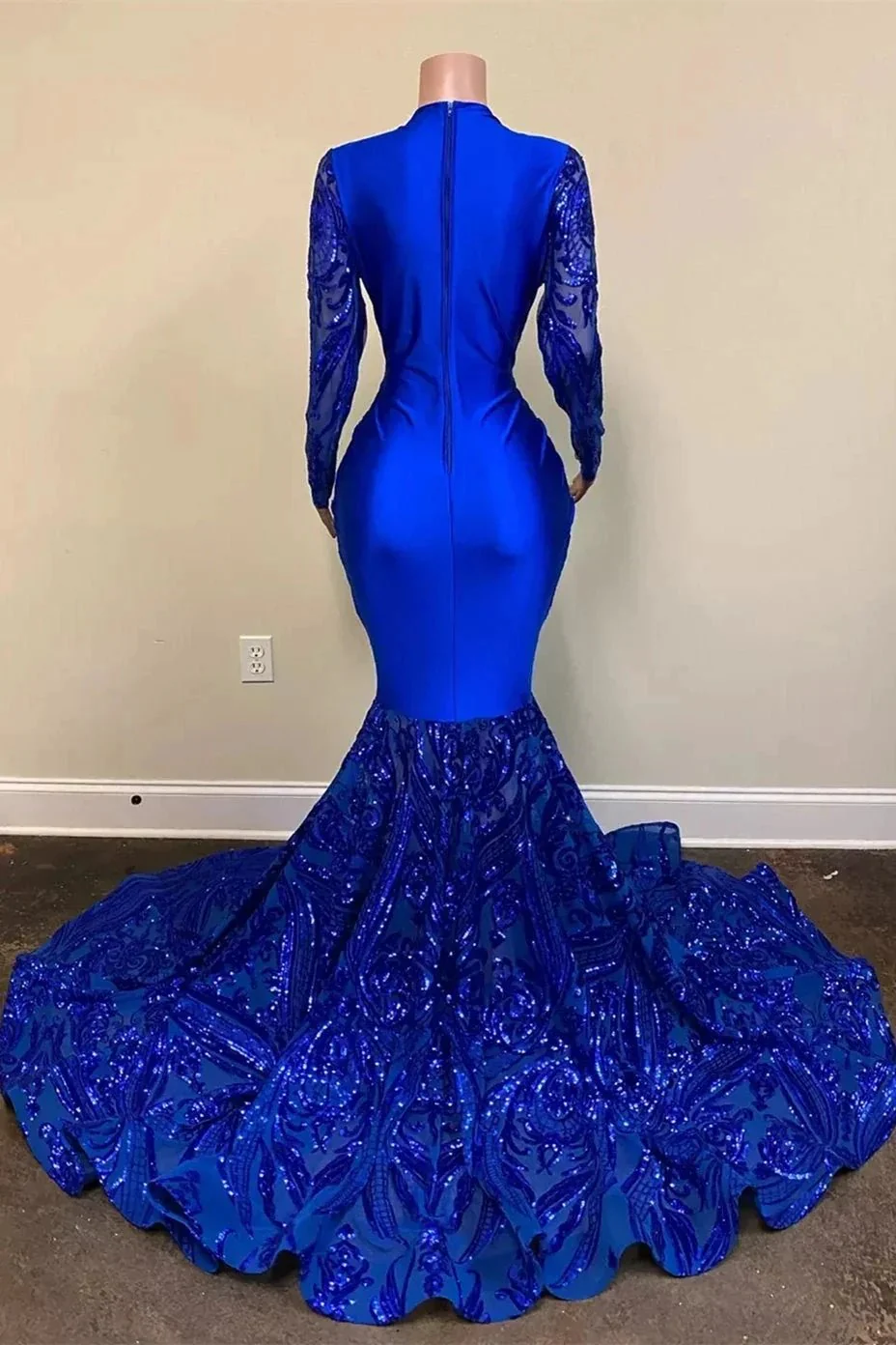 Gorgeous Blue V-neck Sequins Long Sleeve Floor-length Mermaid Prom Dresses - Image 2