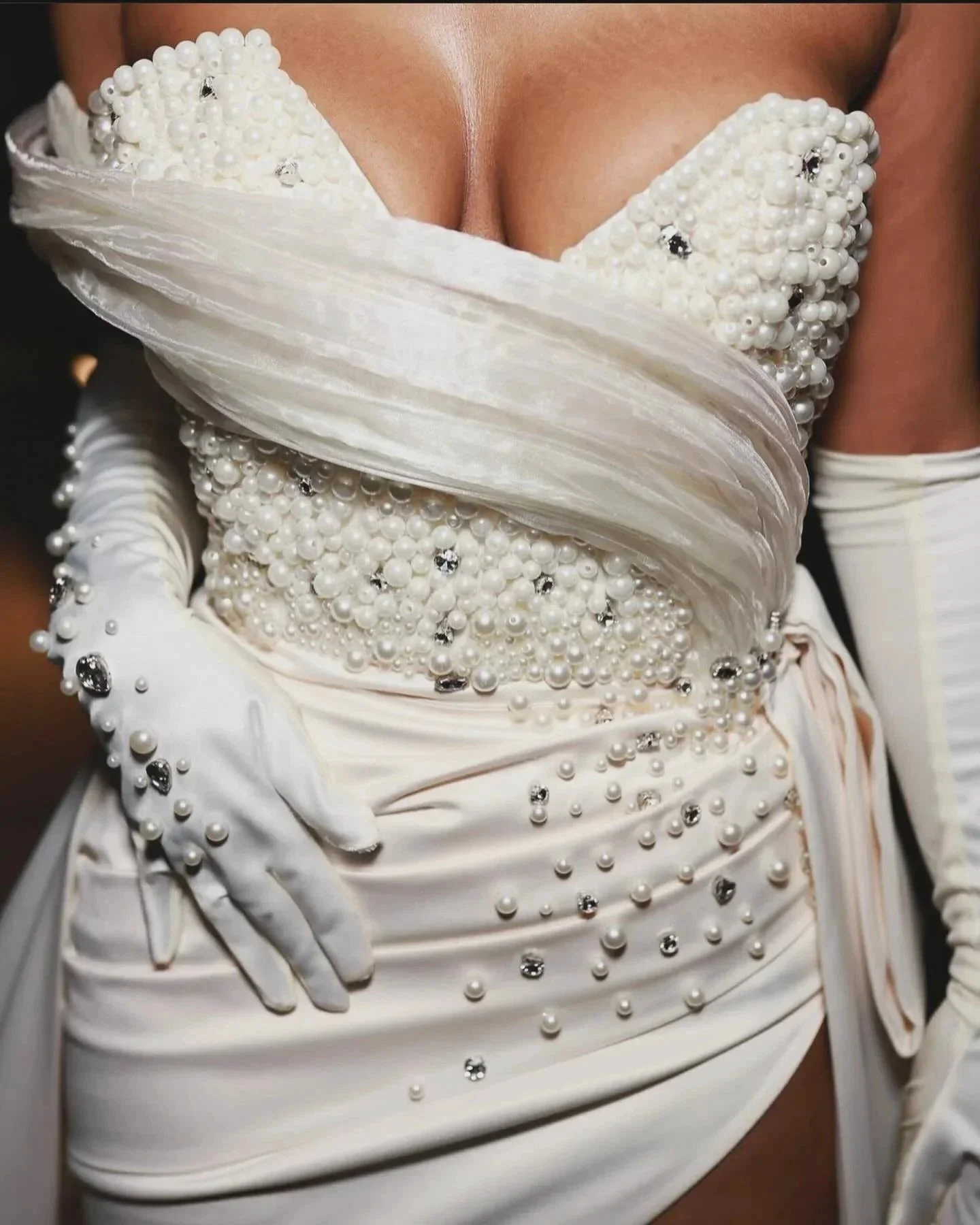 Gorgeous Column Satin One Shoulder Sleeveless White Wedding Dress With Beading Split Train - Image 2