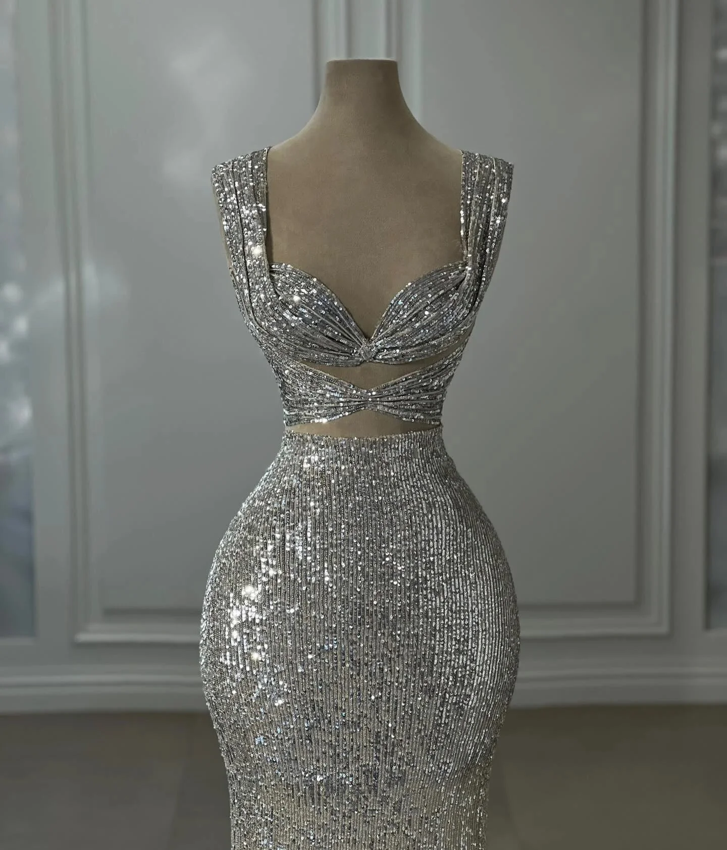 Gorgeous Column Sequined Off-The-Shoulder Sleeveless Silver Prom Dress With Sequined - Image 2